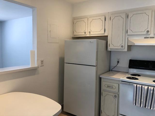 370 Saxony Trail Property Photo 4