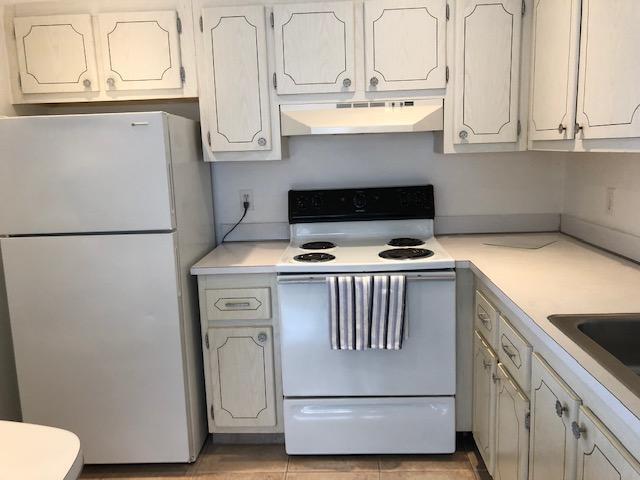 370 Saxony Trail Property Photo 6