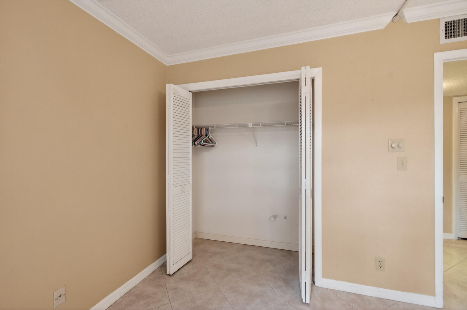 3951 Ne 19th Road 1701 Property Photo 41