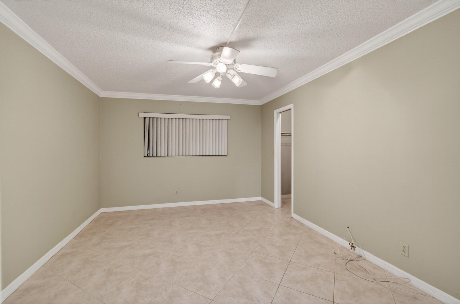 3951 Ne 19th Road 1701 Property Photo 49