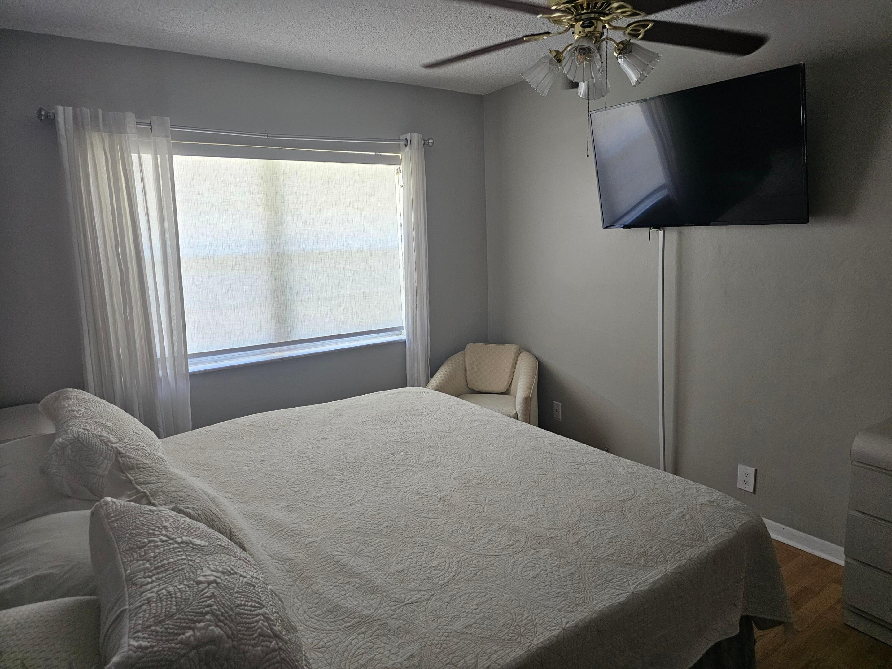 2475 W Golf Boulevard 243 Property Photo 13