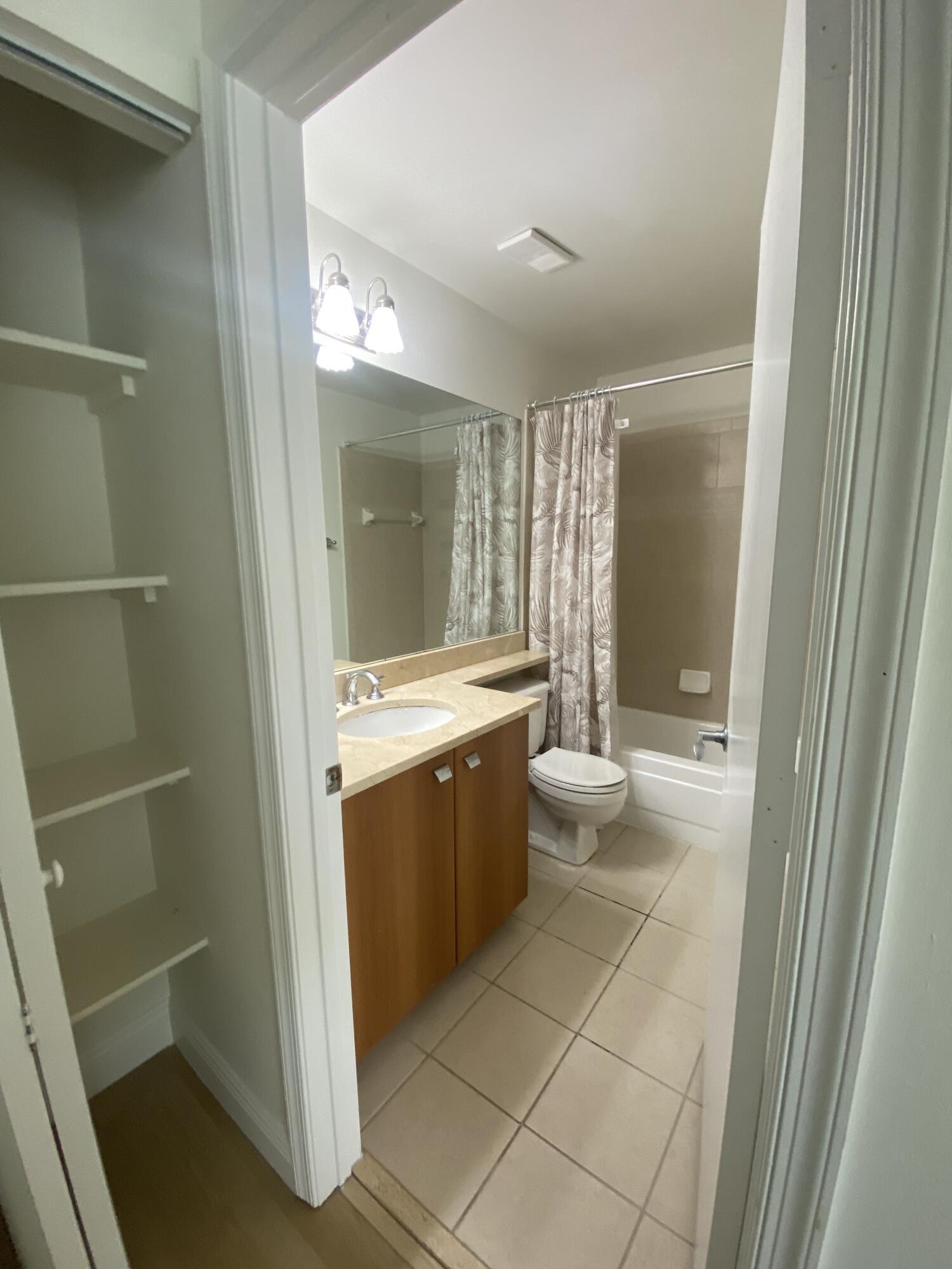 1020 Crystal Way H Property Photo 11