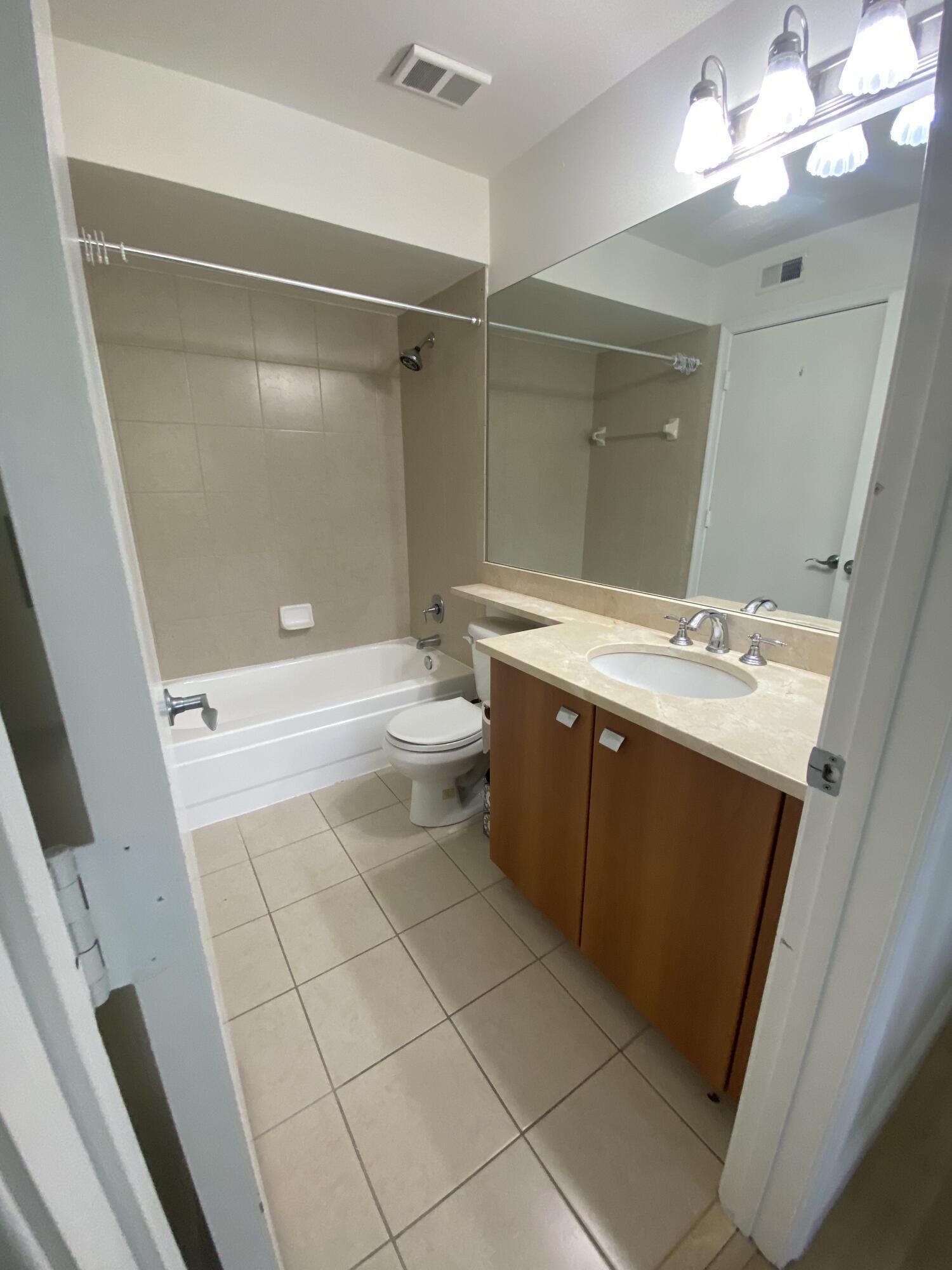 1020 Crystal Way H Property Photo 14