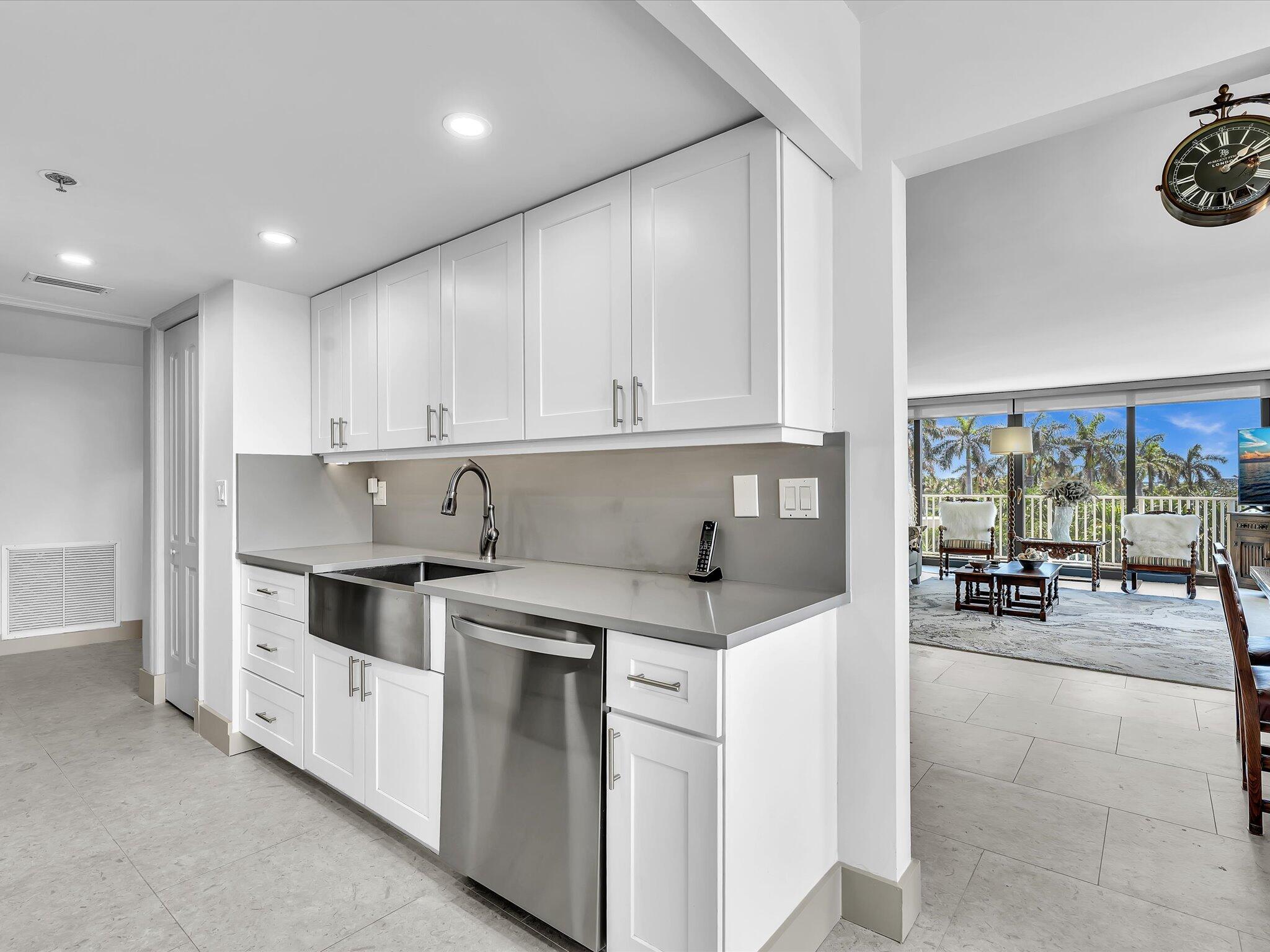 3360 S Ocean Boulevard 2a Property Photo 7