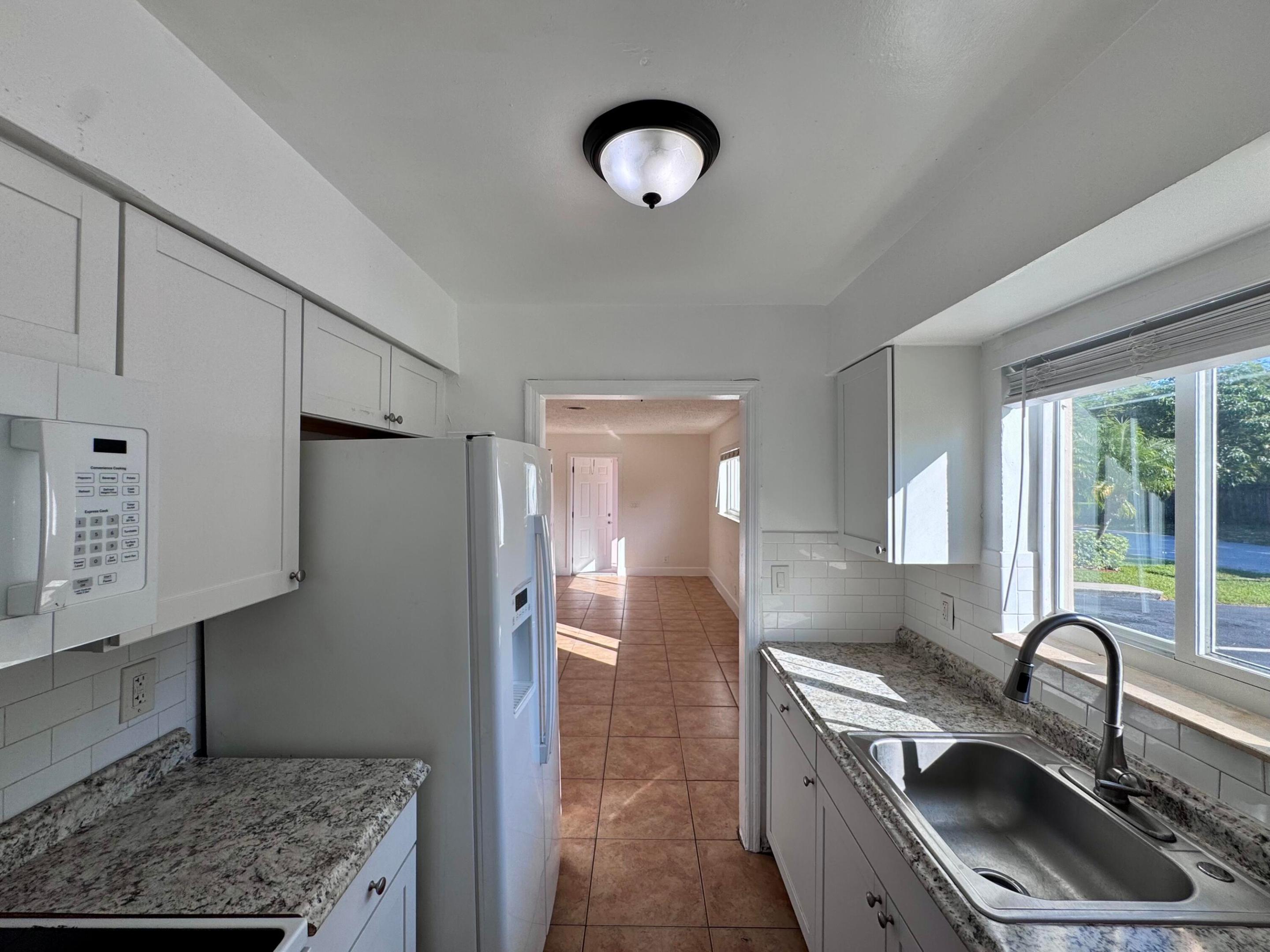 3101 NE 7th Avenue B Property Photo 1