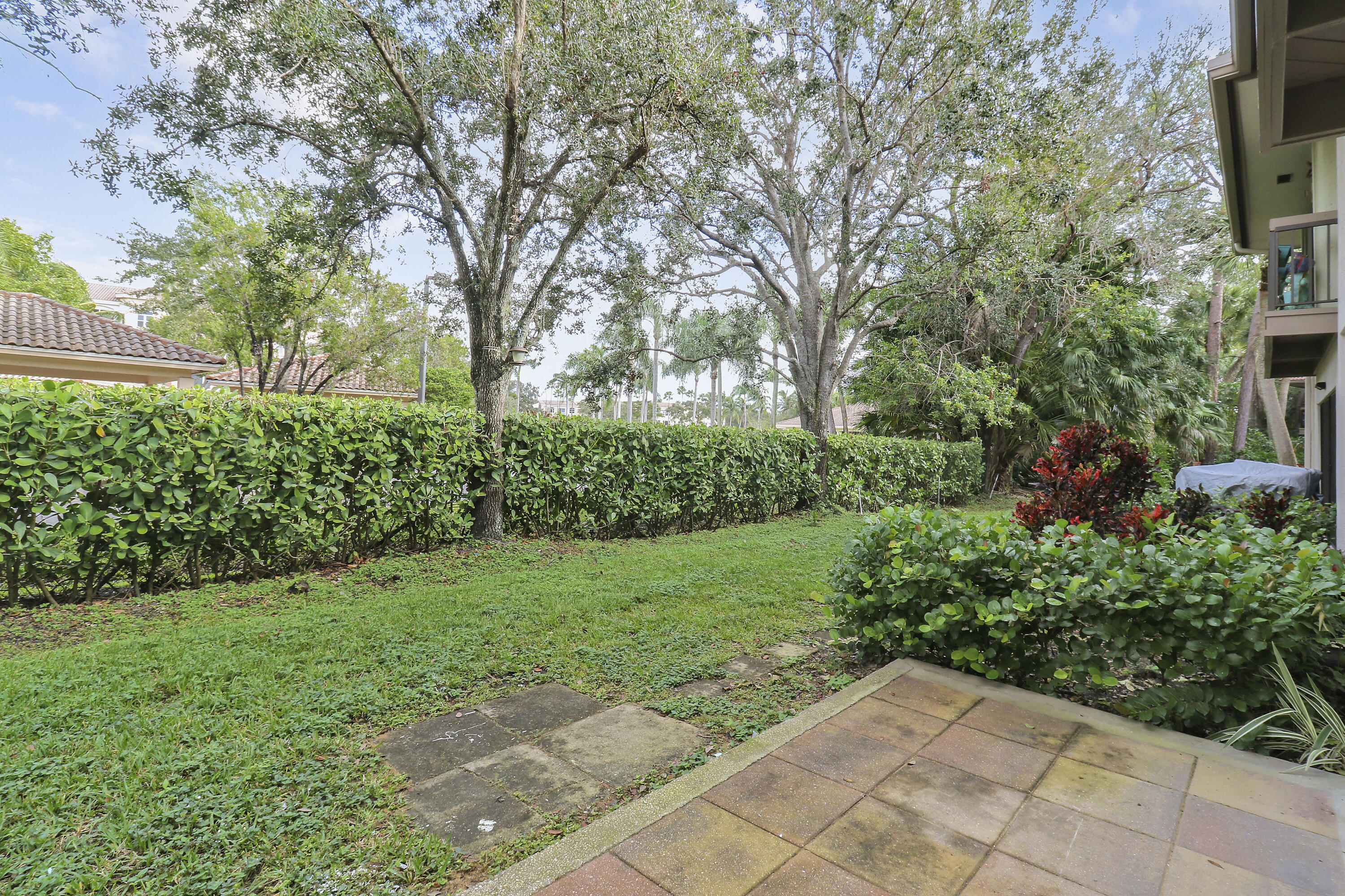 1107 Duncan Circle 102 Property Photo 18