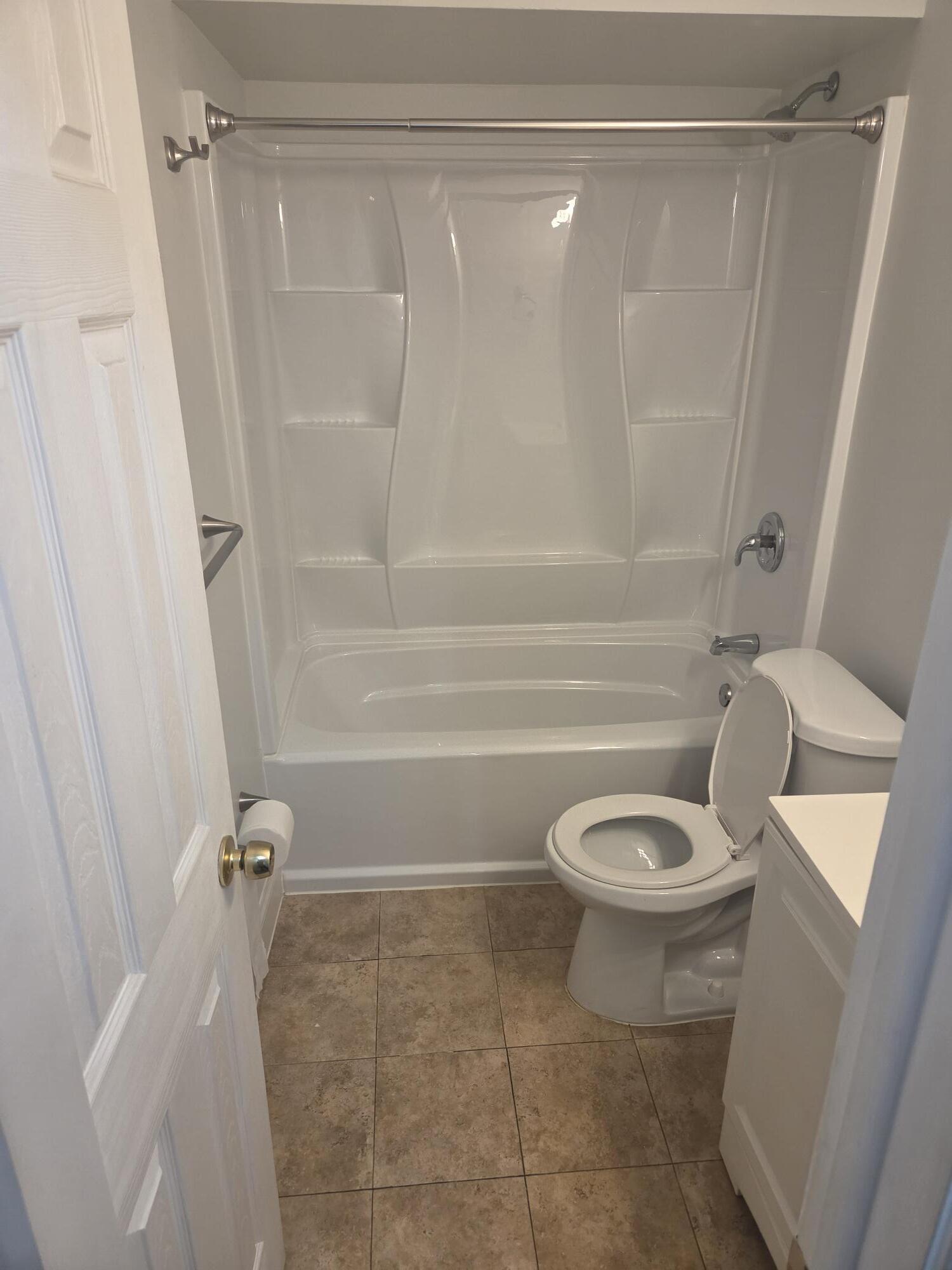 3062 Riverside Drive 4f Property Photo 11