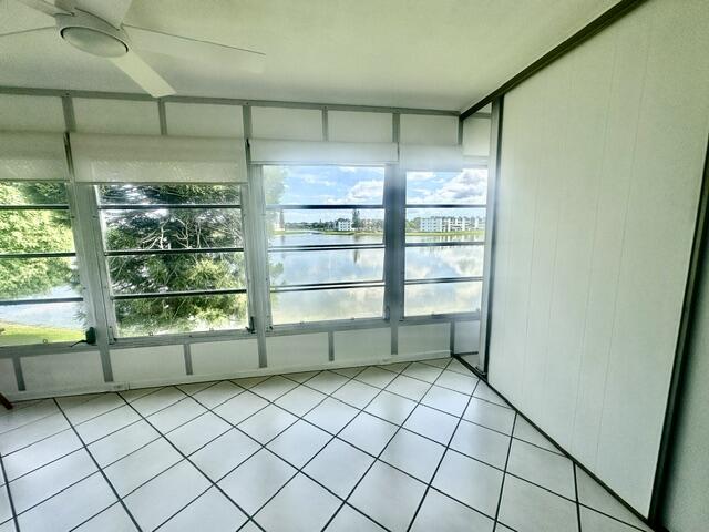 3018 Ainslie B Property Photo 15