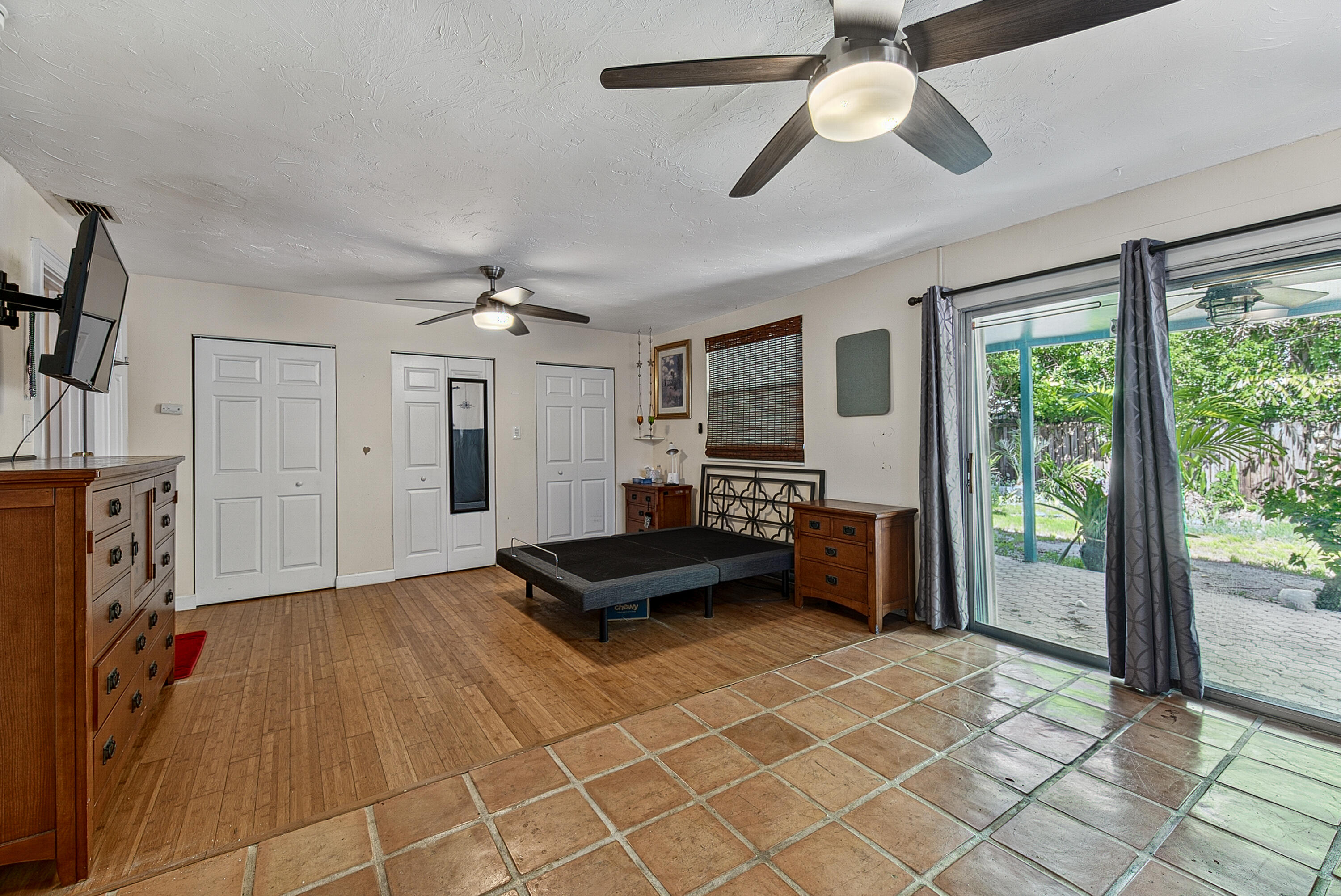 2318 N Ocean Boulevard Property Photo 7
