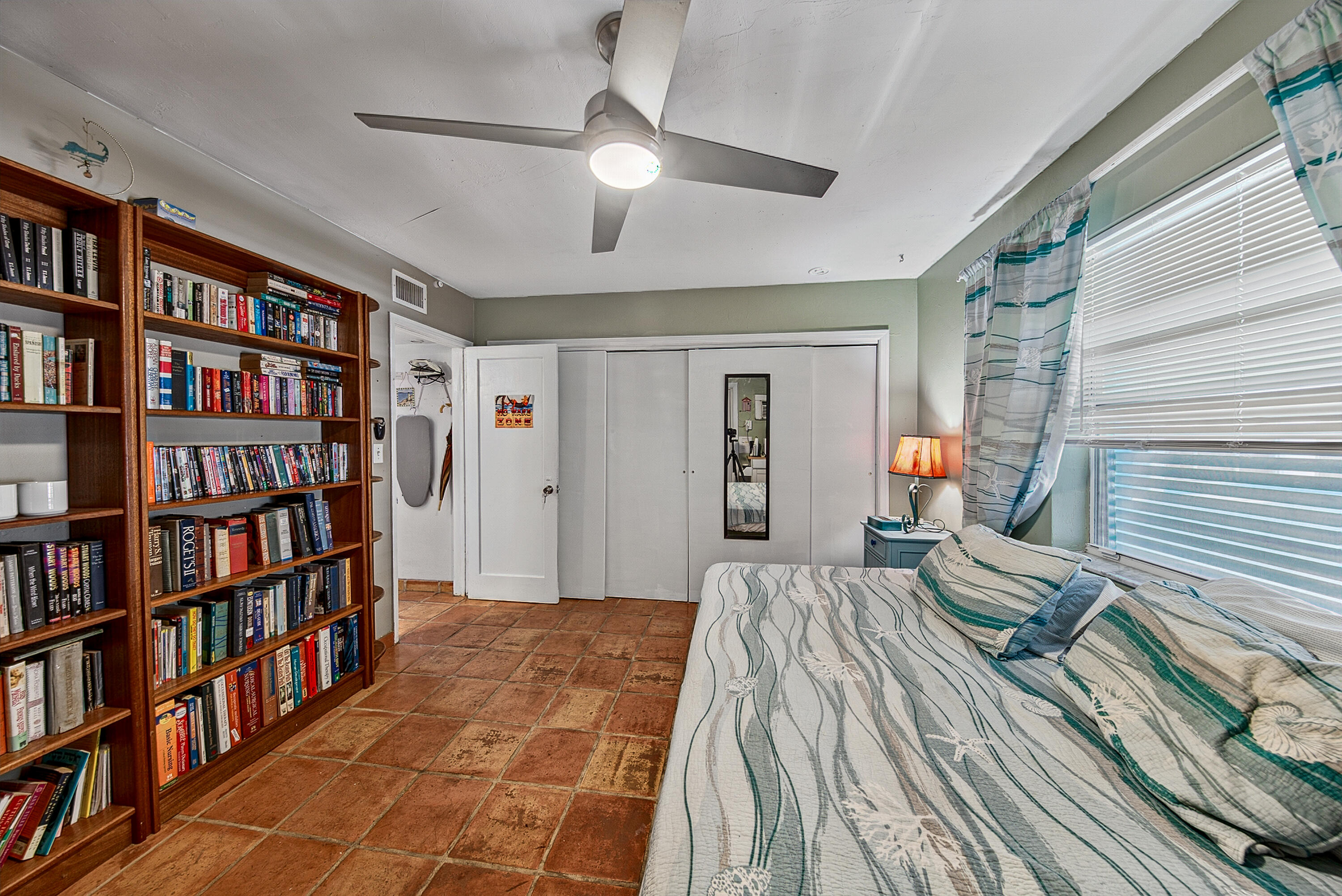 2318 N Ocean Boulevard Property Photo 11