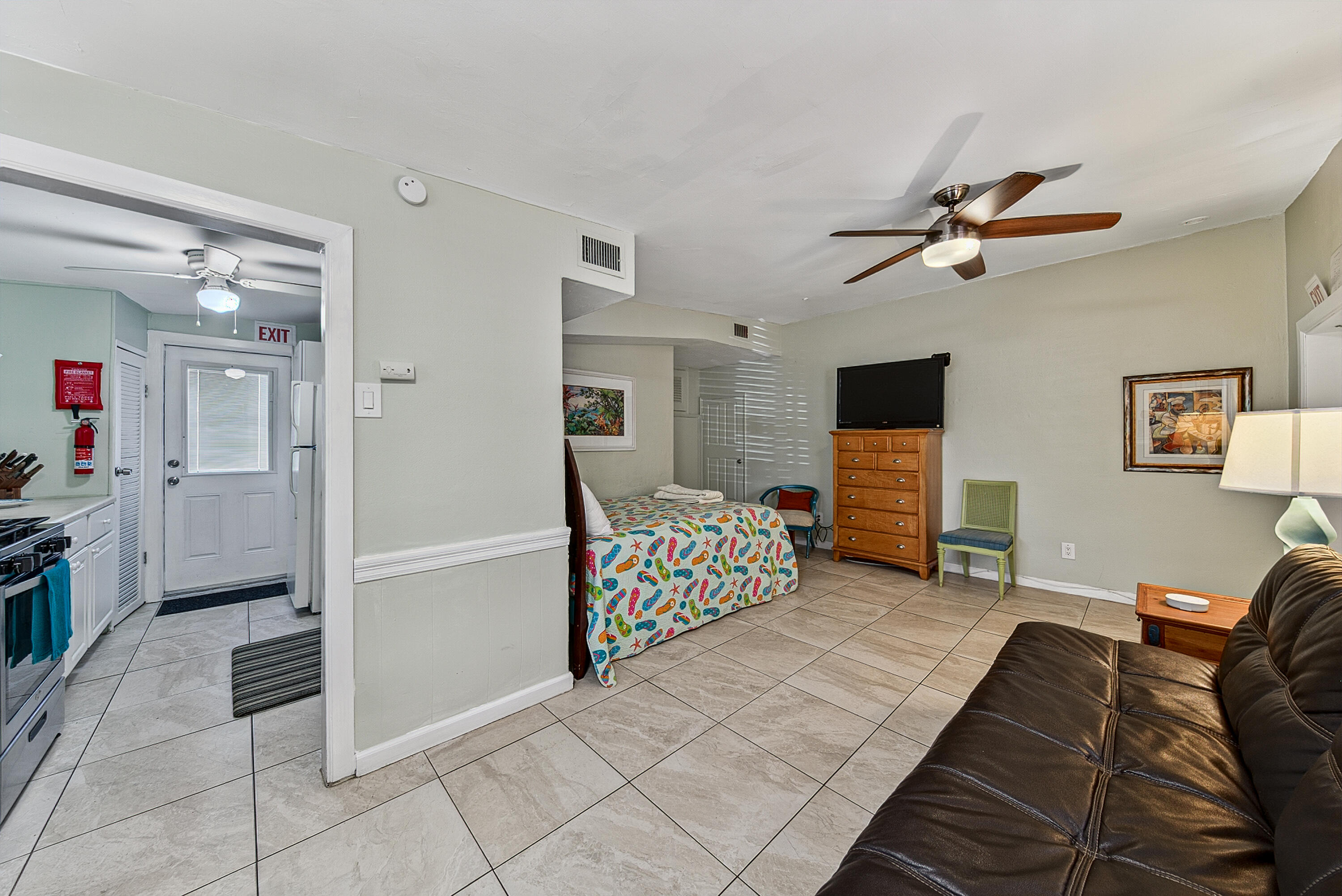 2318 N Ocean Boulevard Property Photo 16