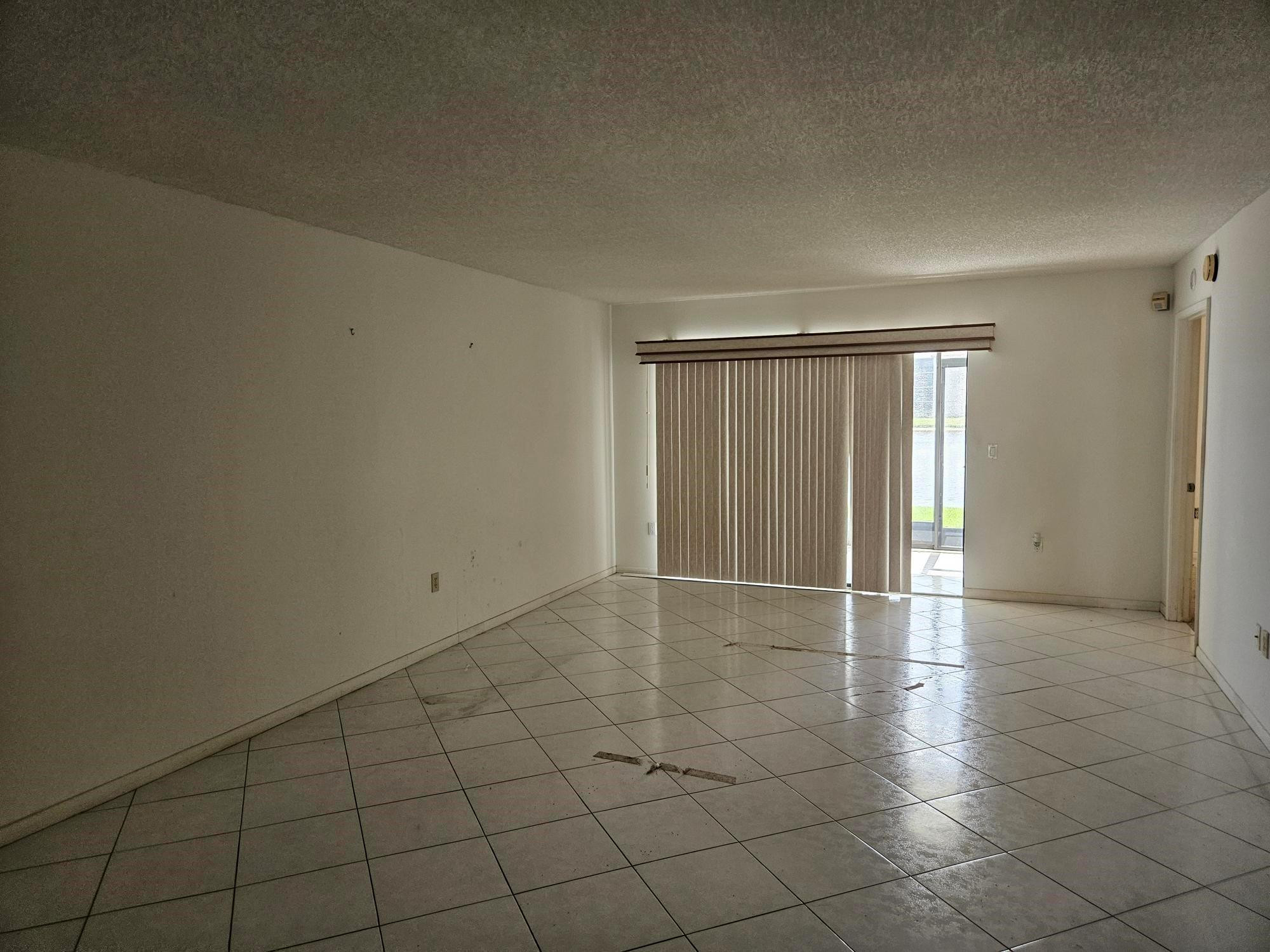 6065 Pointe Regal Circle 105 Property Photo 5