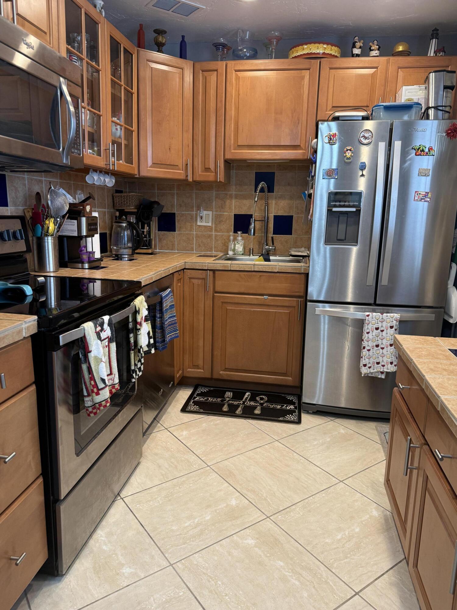 462 Normandy J Property Photo 4
