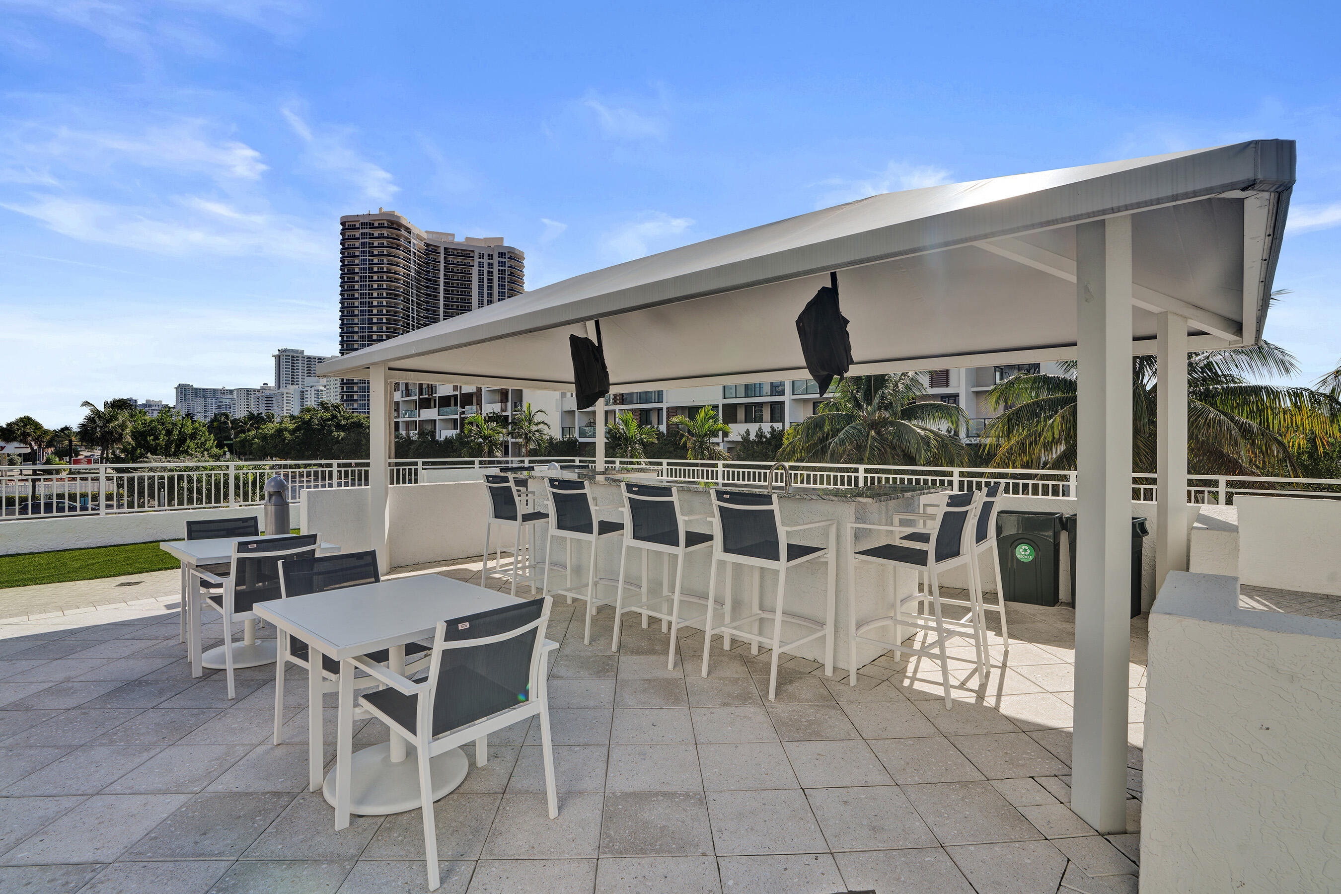 3015 N Ocean Boulevard 3d Property Photo 26