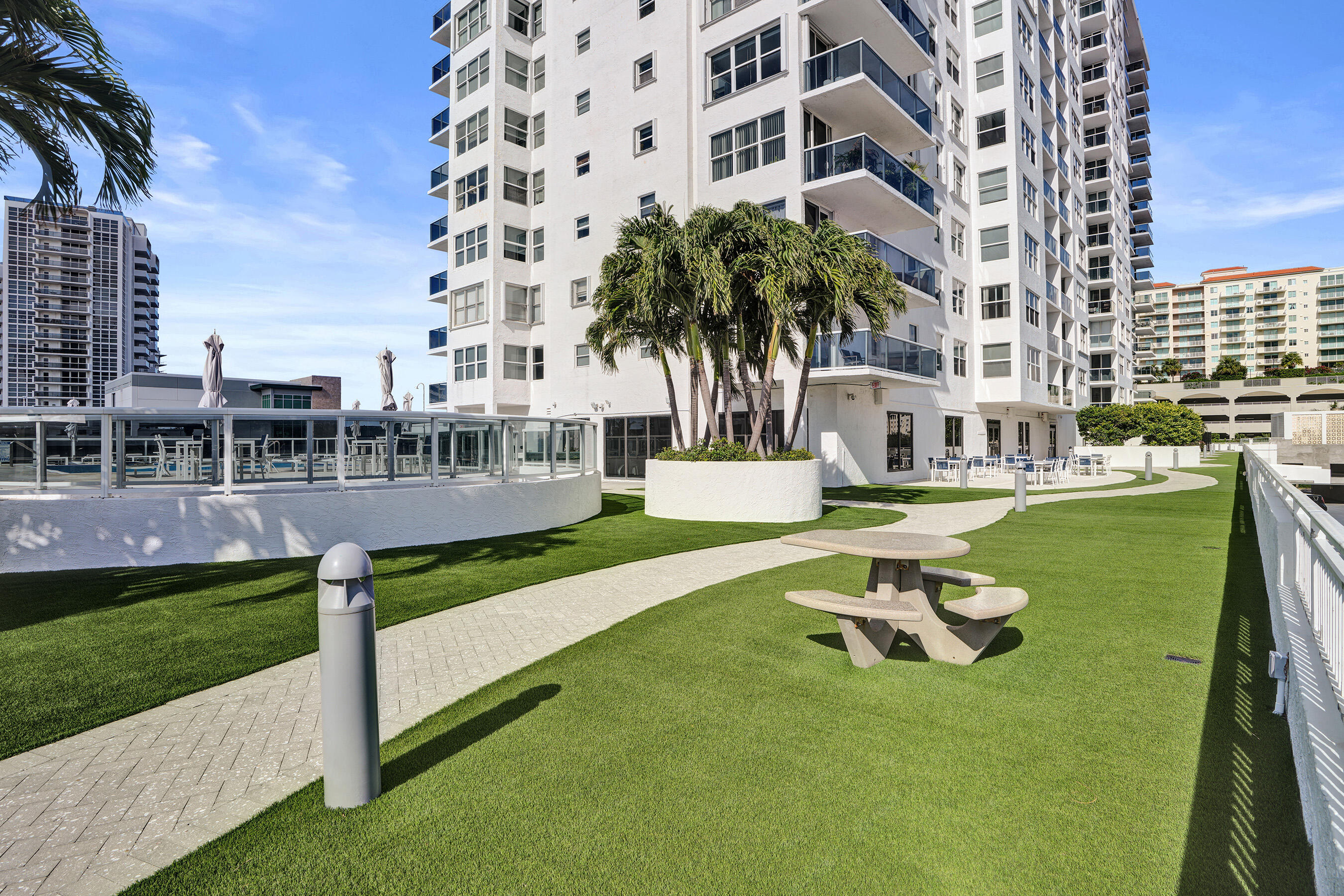3015 N Ocean Boulevard 3d Property Photo 28