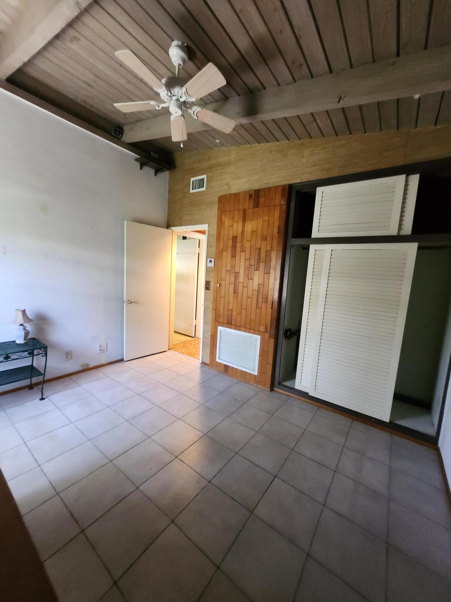 111 Se 7th Street Property Photo 29