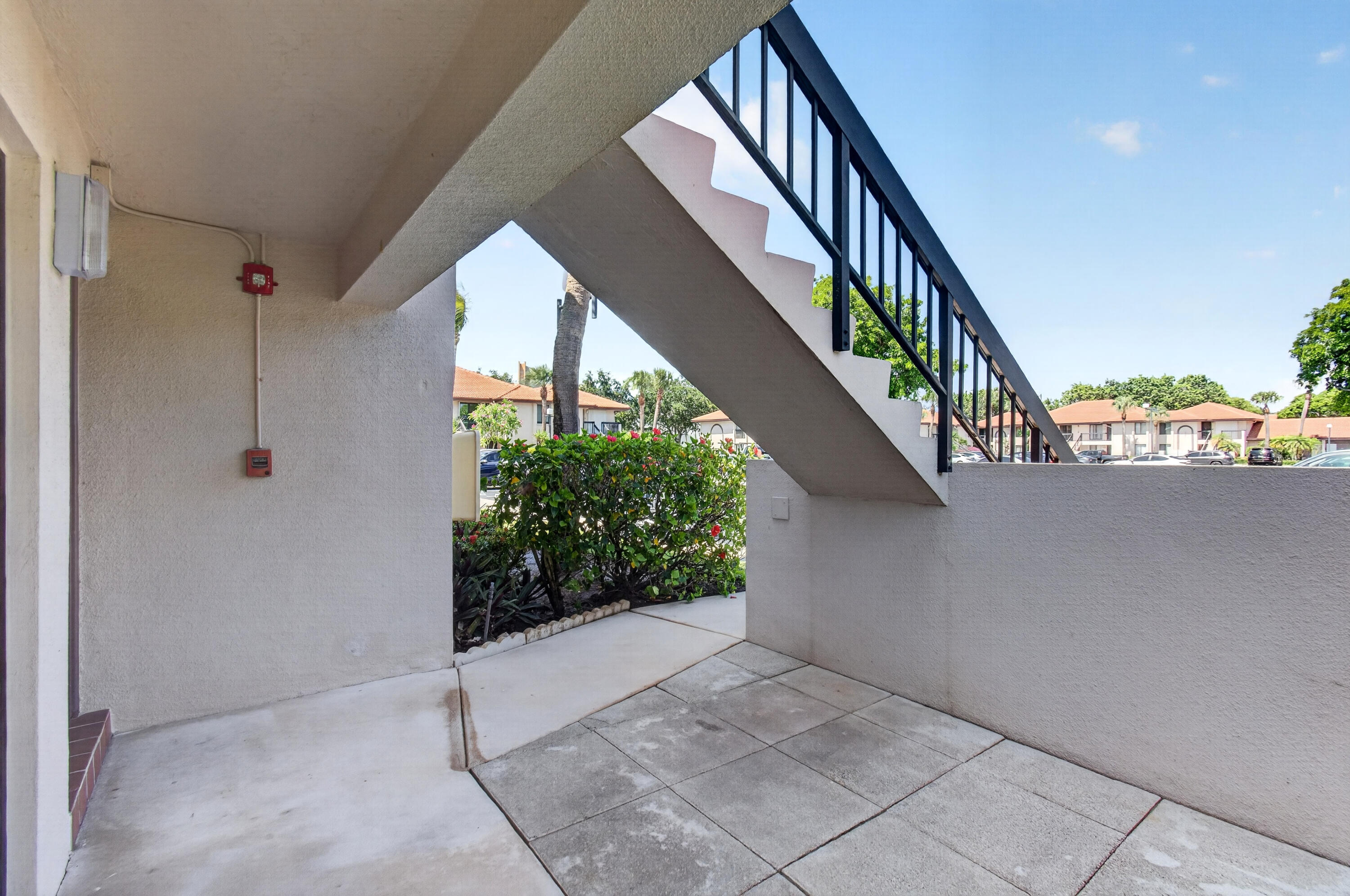 351 Club Circle 101 Property Photo 8
