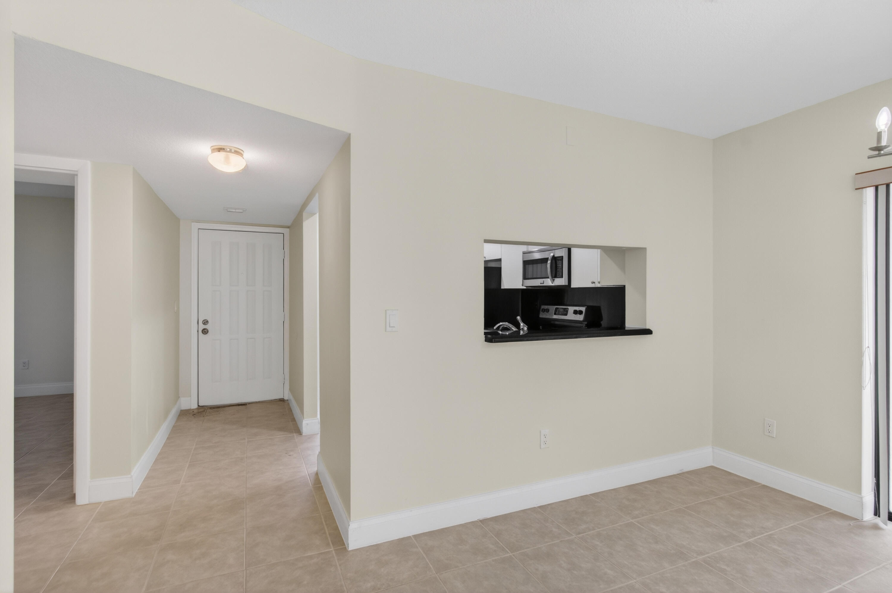 351 Club Circle 101 Property Photo 31