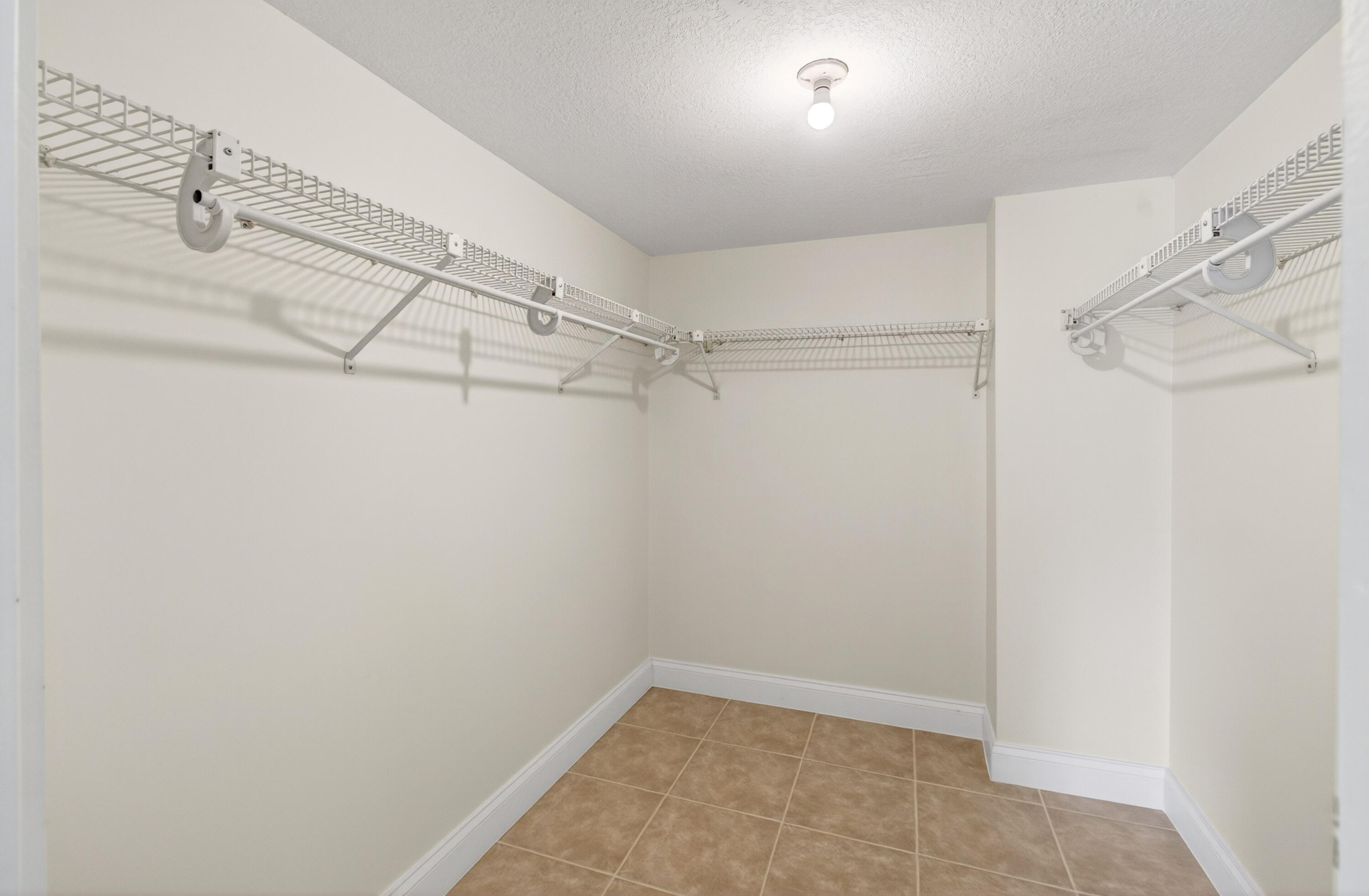 351 Club Circle 101 Property Photo 41