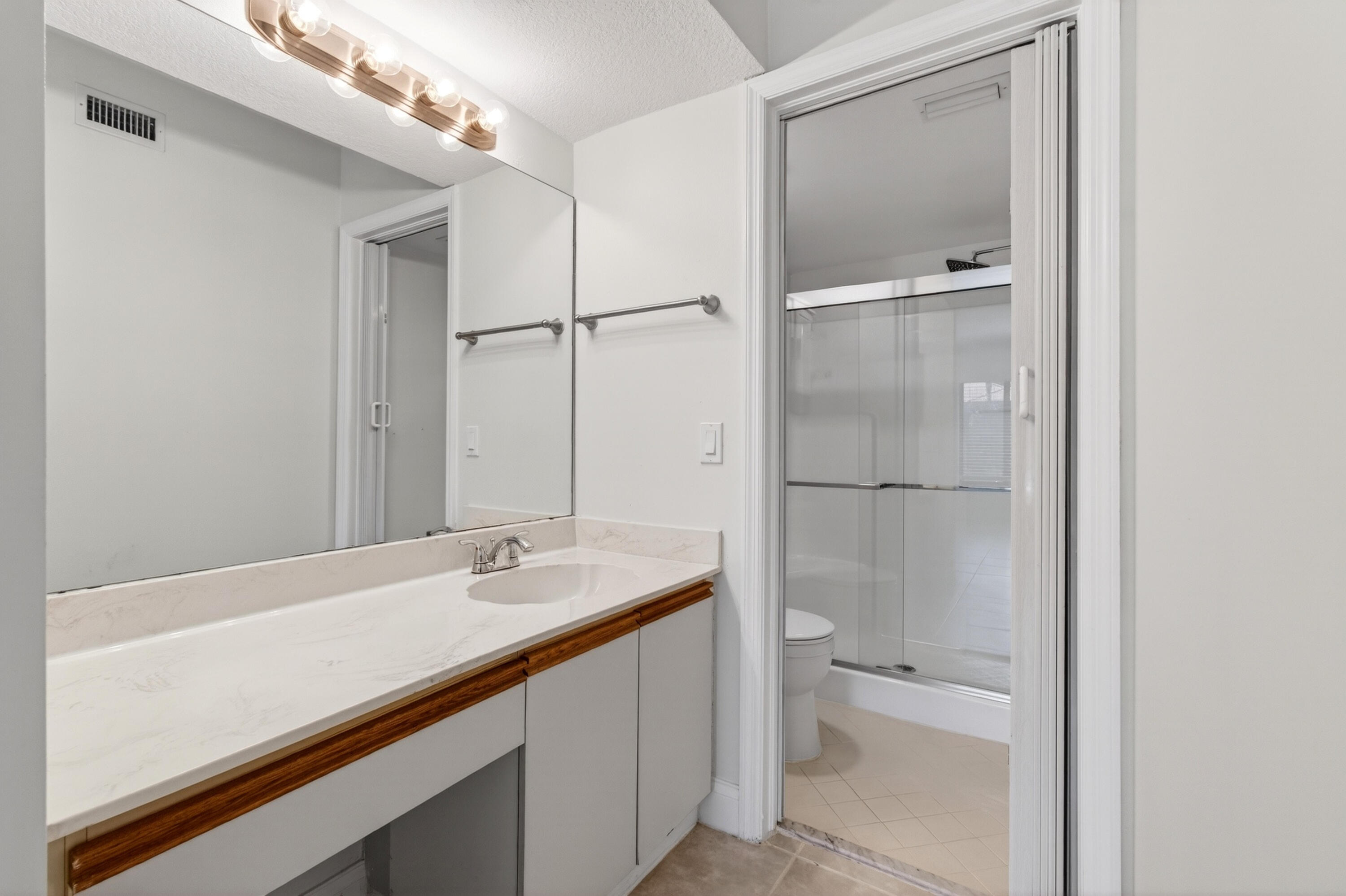 351 Club Circle 101 Property Photo 42
