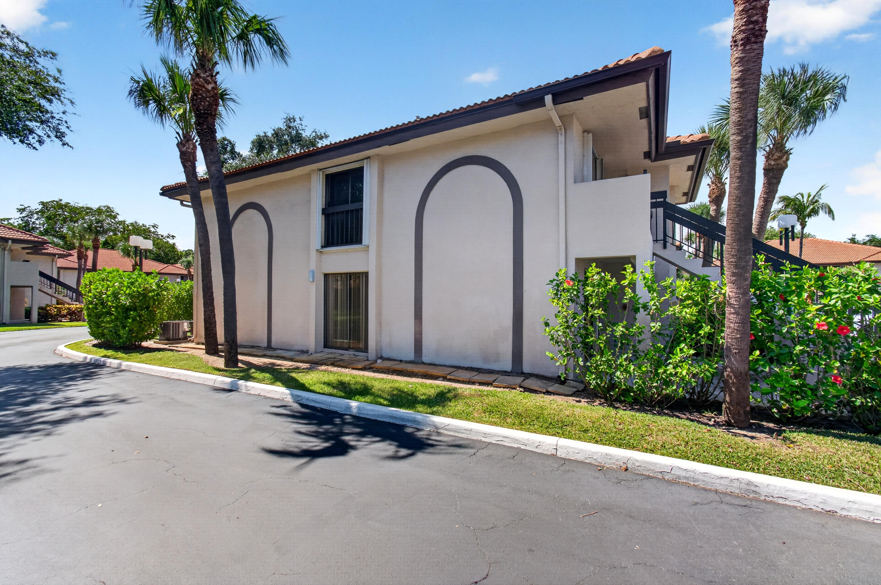 351 Club Circle 101 Property Photo 52