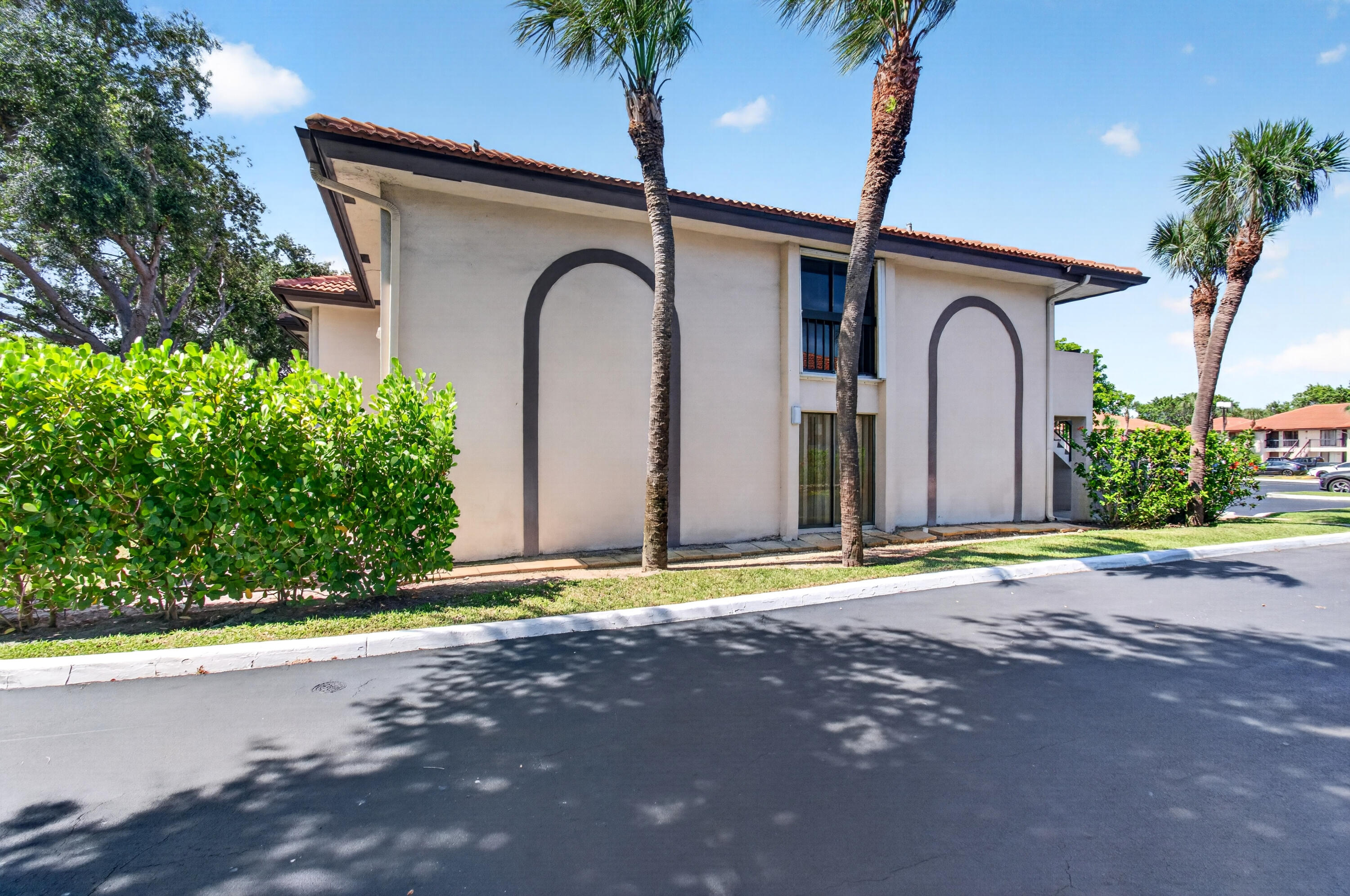 351 Club Circle 101 Property Photo 53