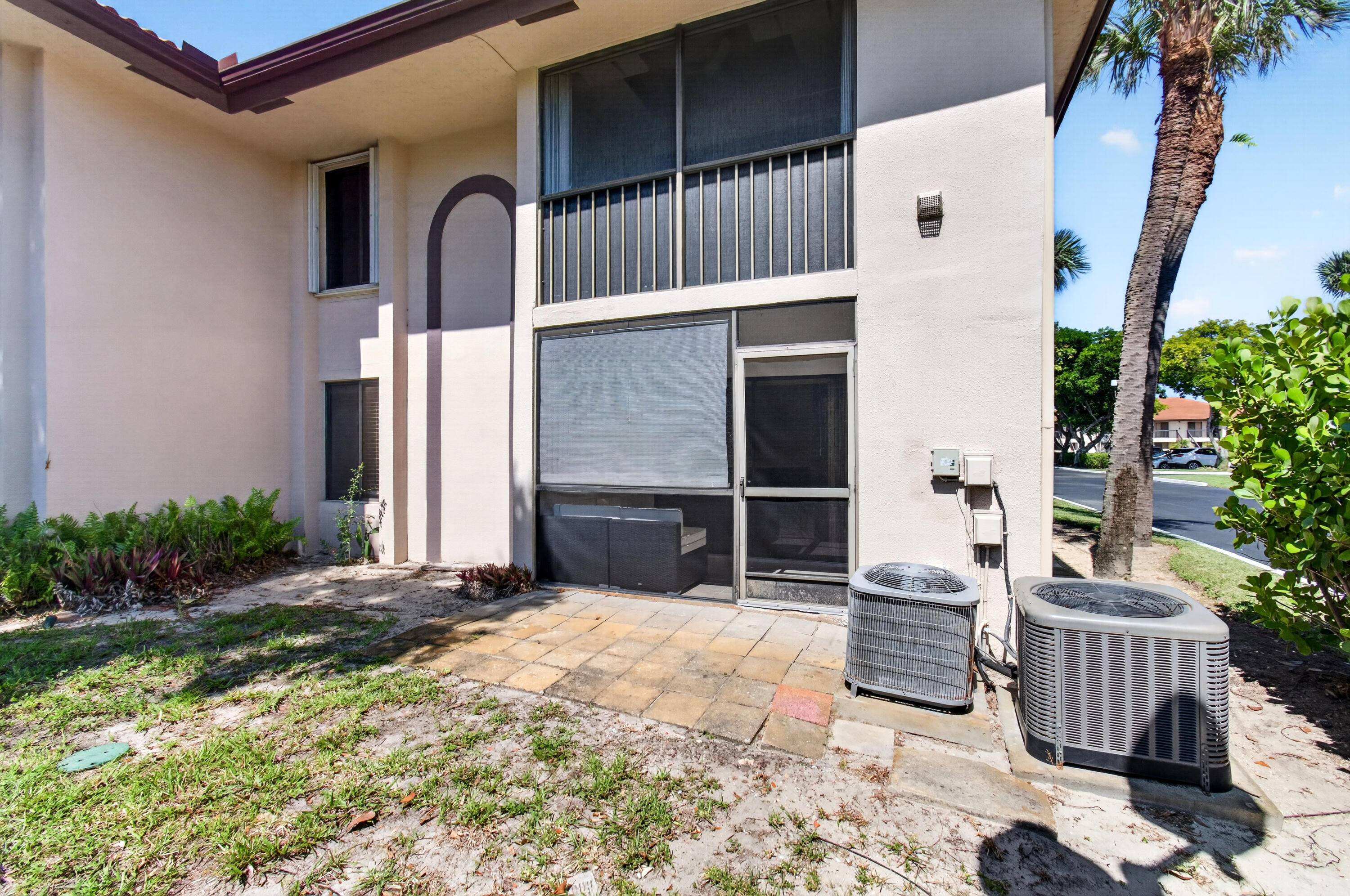 351 Club Circle 101 Property Photo 56