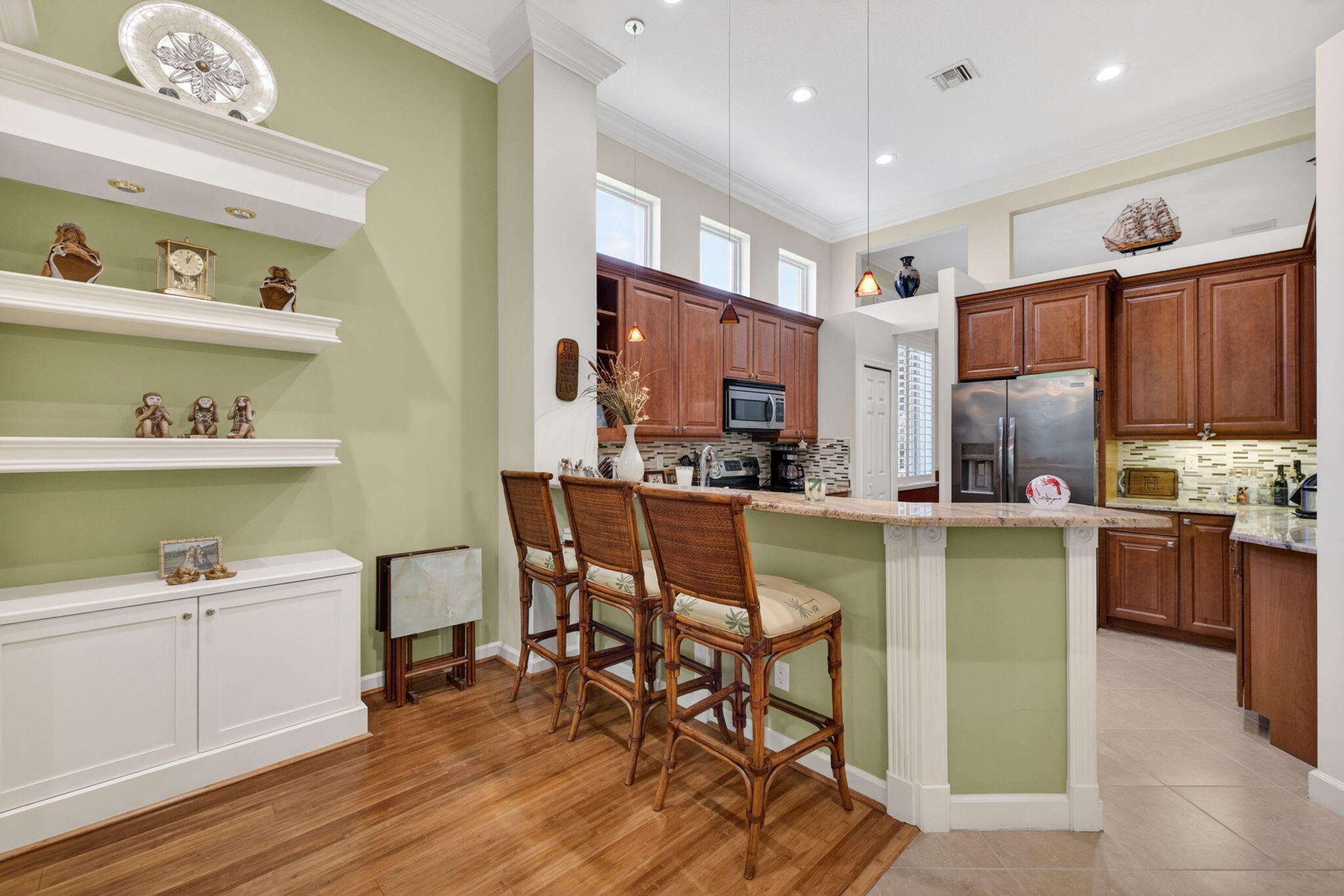 8949 Champions Way Property Photo 15
