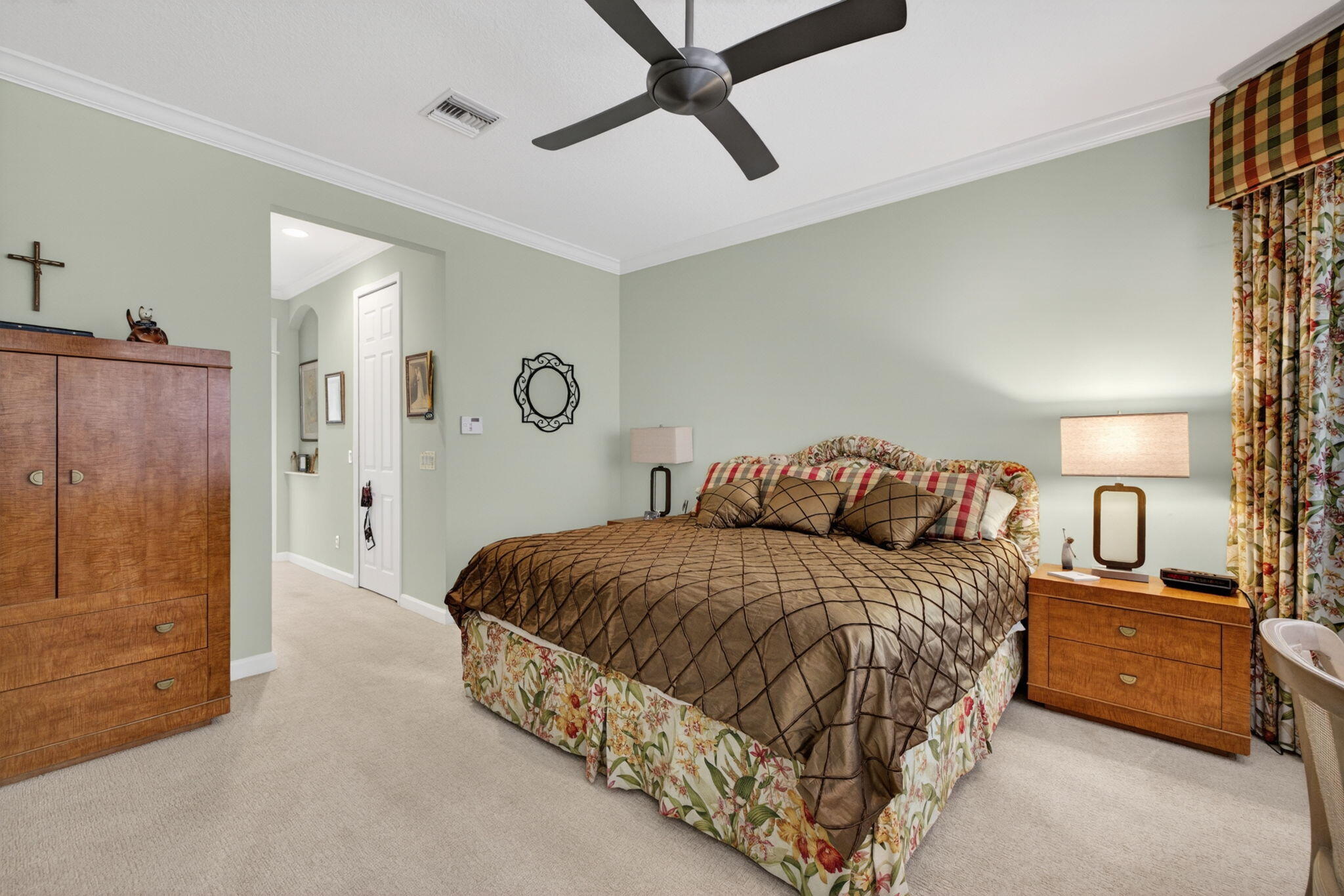 8949 Champions Way Property Photo 25