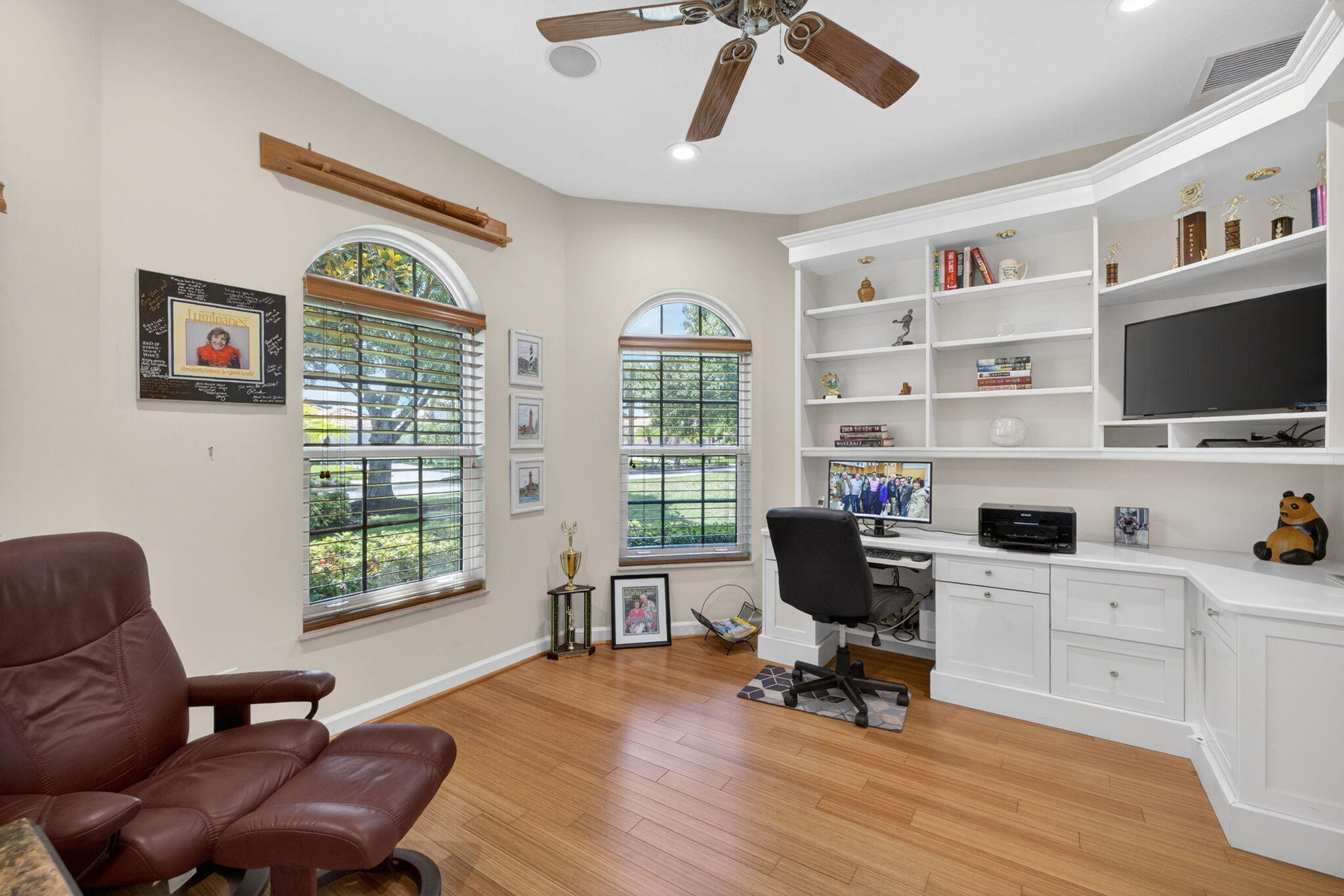 8949 Champions Way Property Photo 28