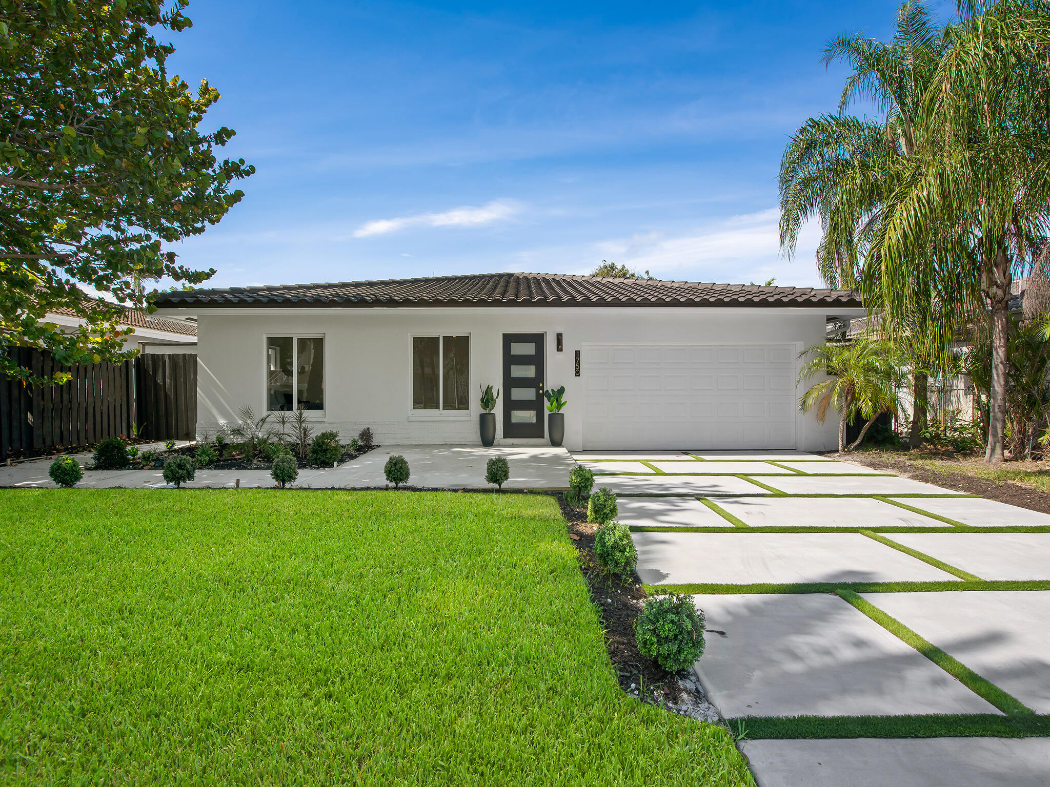 1750 NE 49th Street Property Photo 1