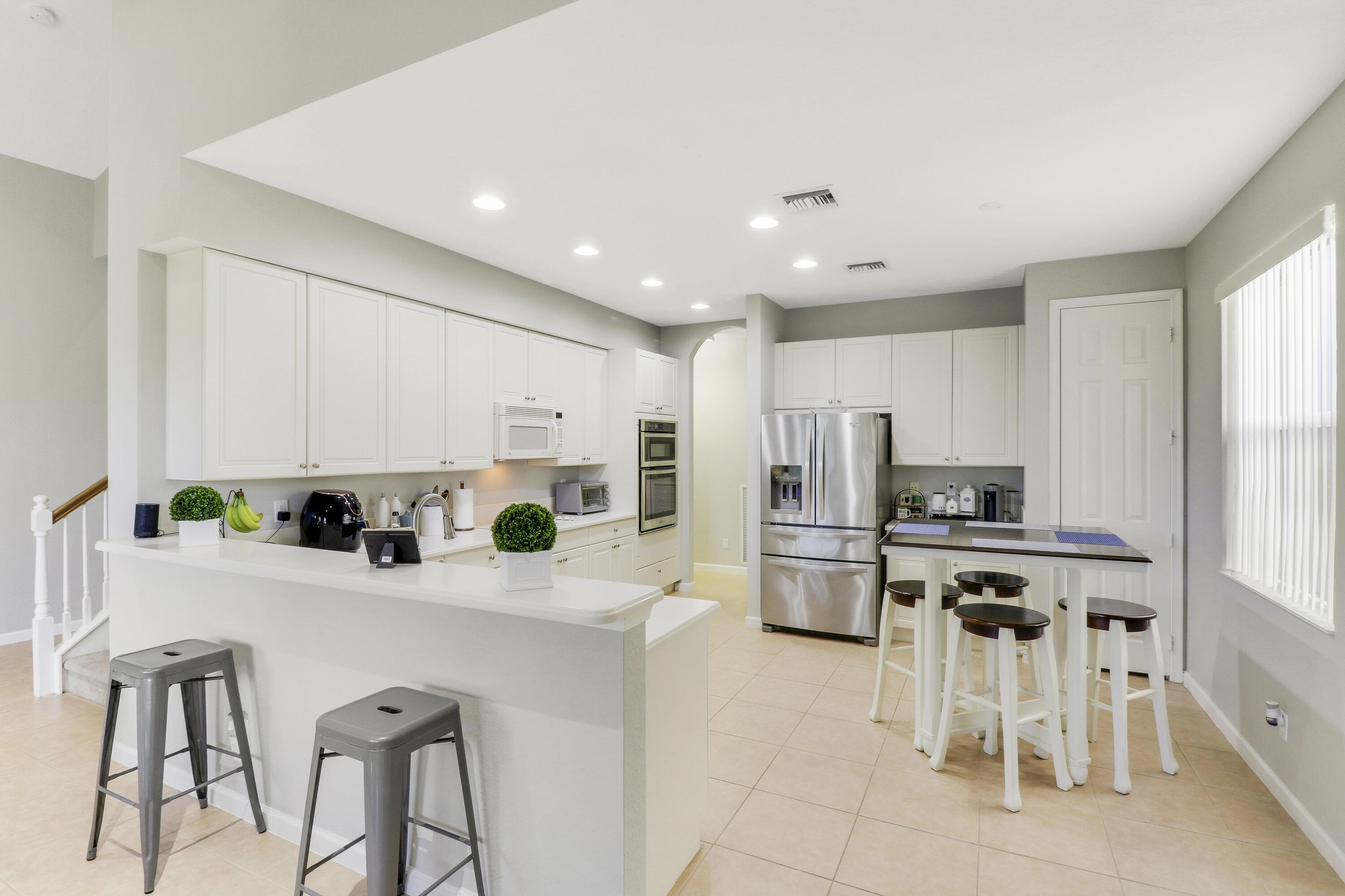 2202 Sw Newport Isles Boulevard Property Photo 9