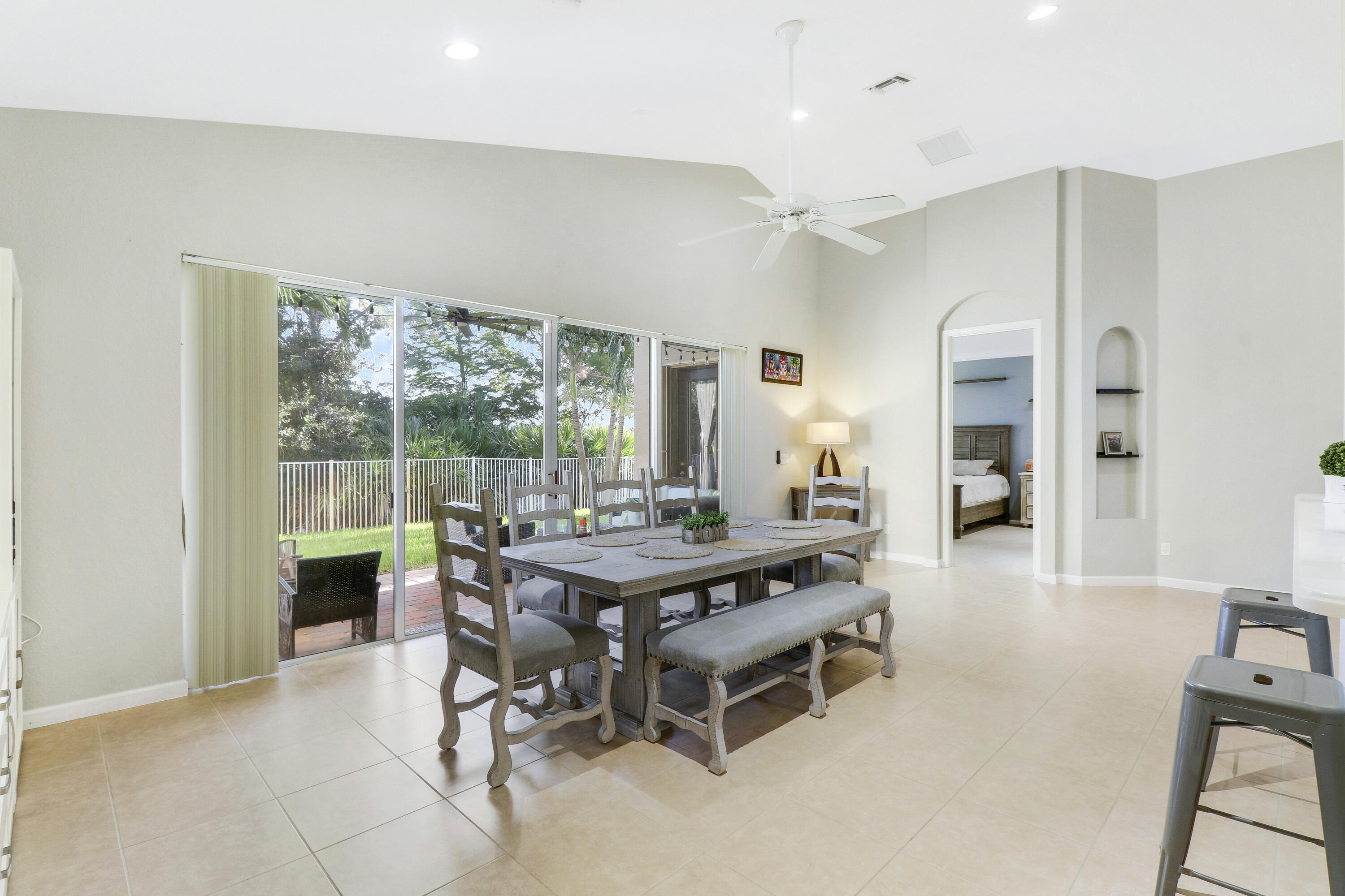 2202 Sw Newport Isles Boulevard Property Photo 10