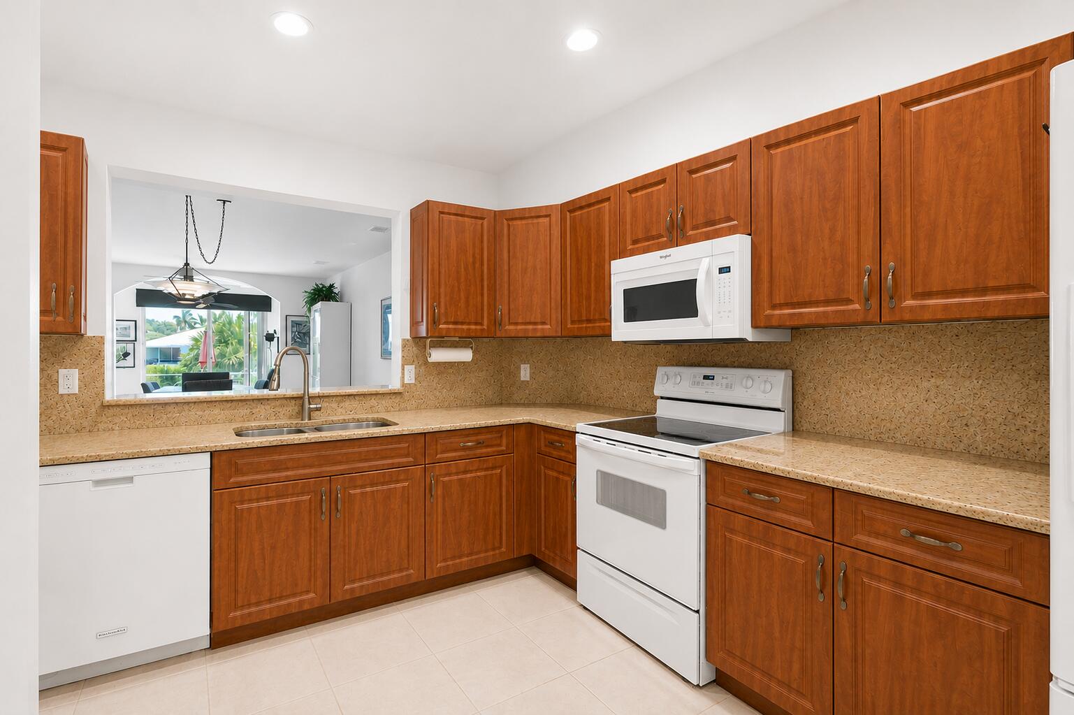 10773 Royal Caribbean Circle Property Photo 3