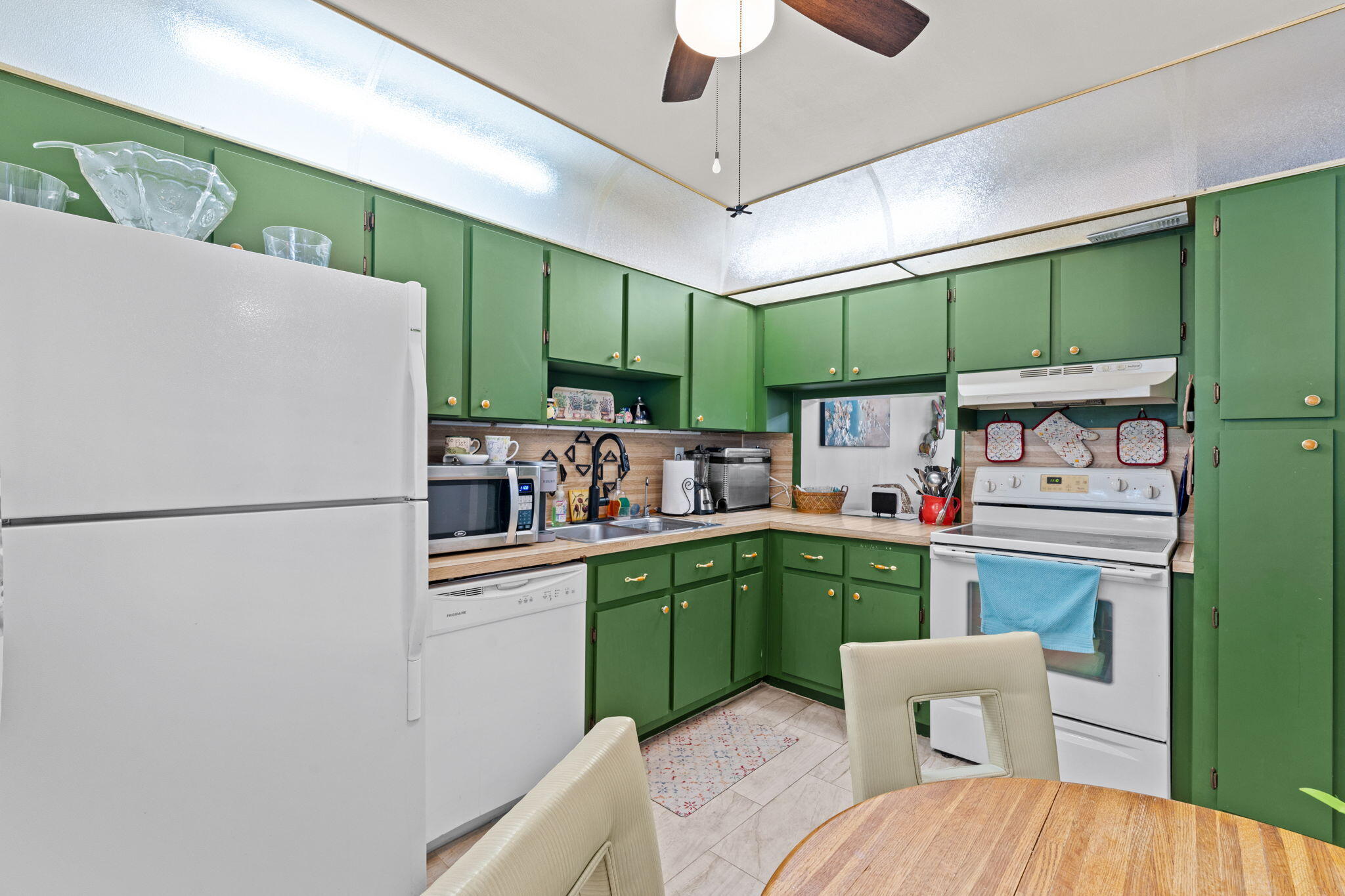 6095 N Sabal Palm Boulevard 207 Property Photo 6