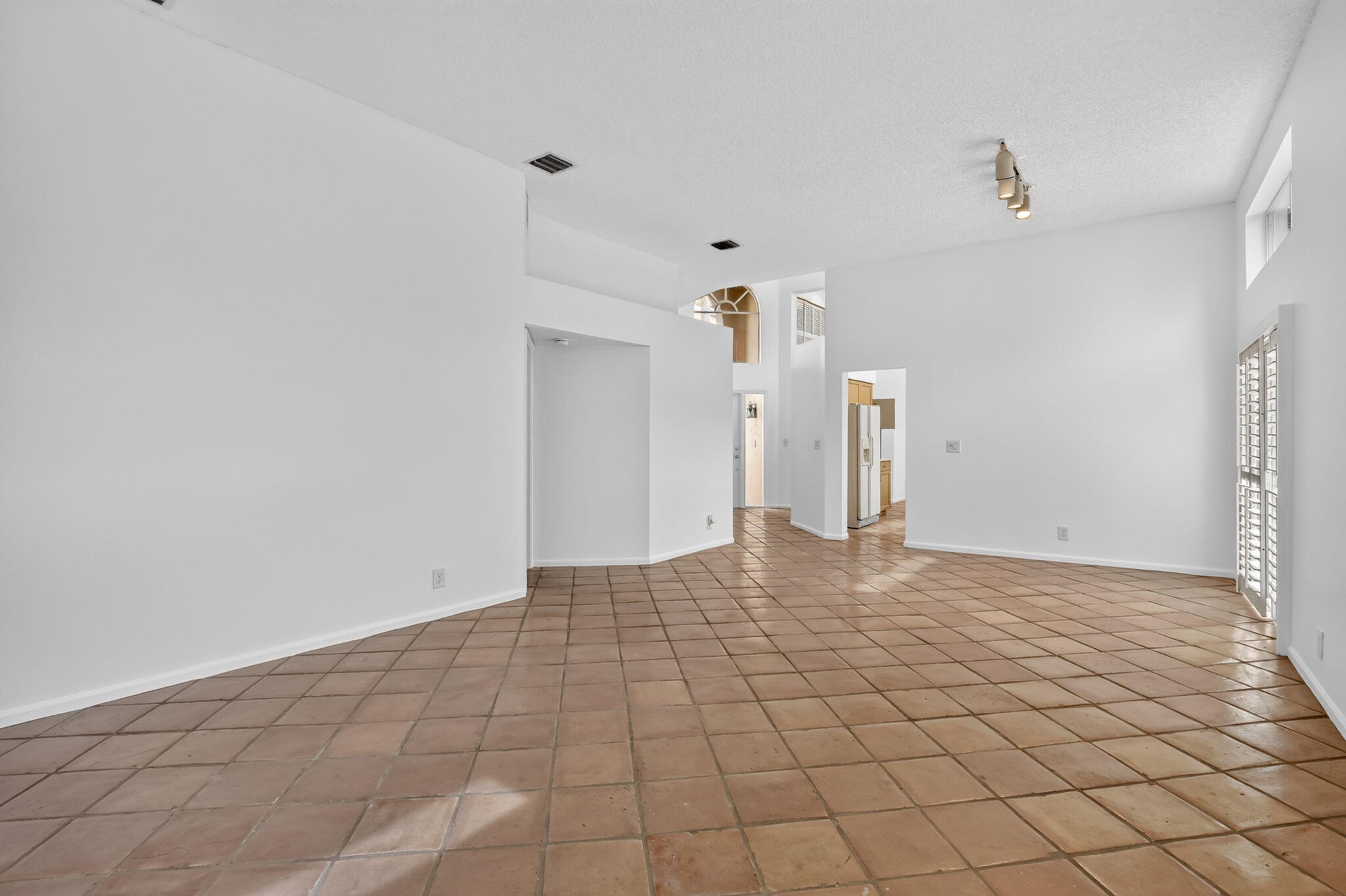 10124 Nw 4th Street Property Photo 9