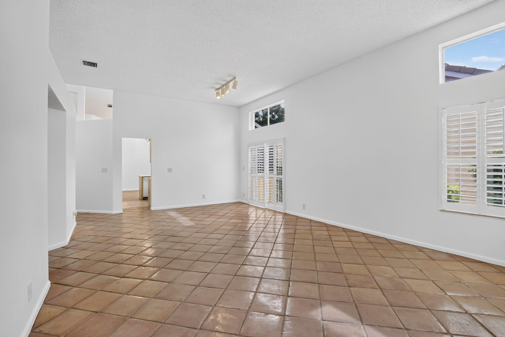 10124 Nw 4th Street Property Photo 10