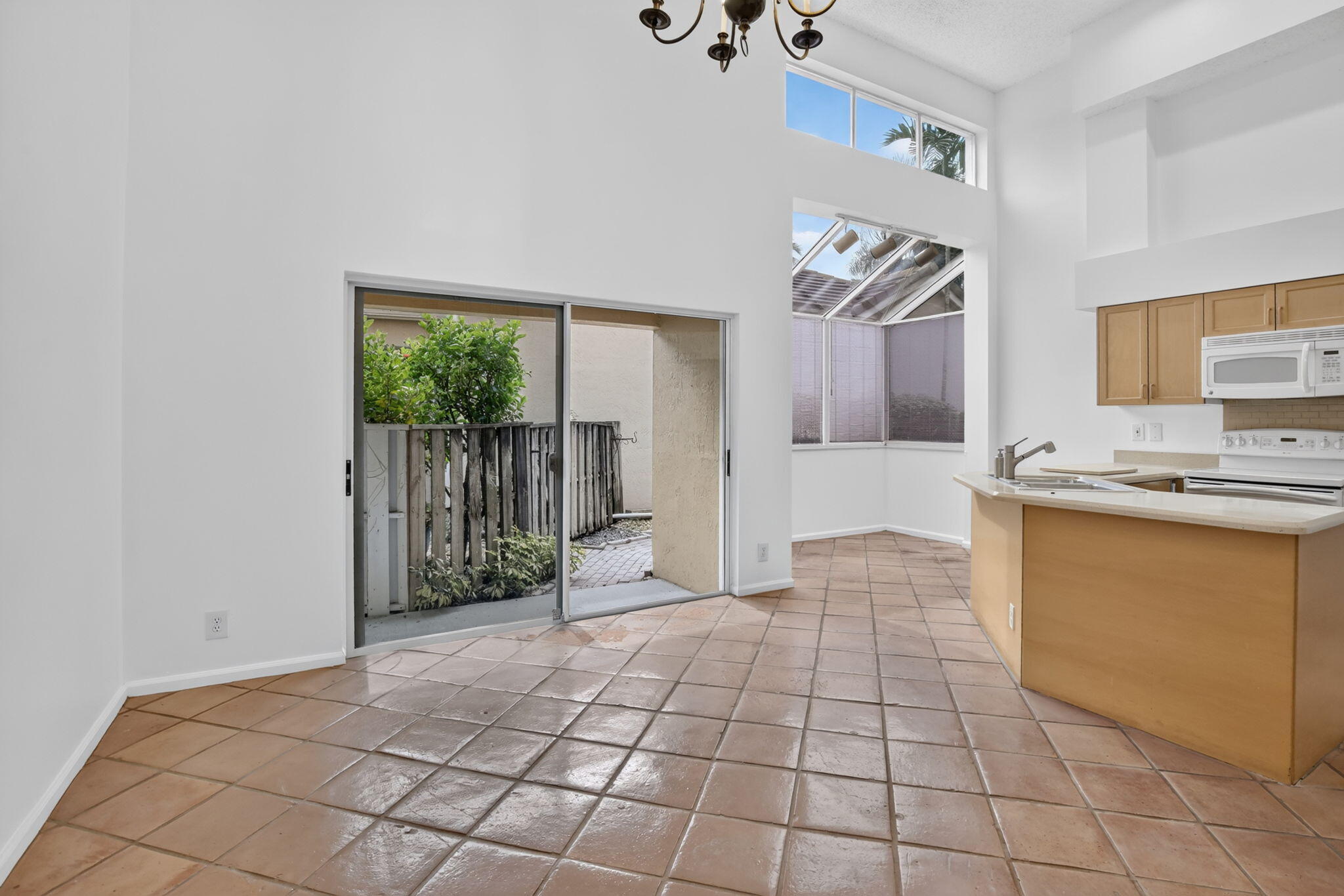 10124 Nw 4th Street Property Photo 13