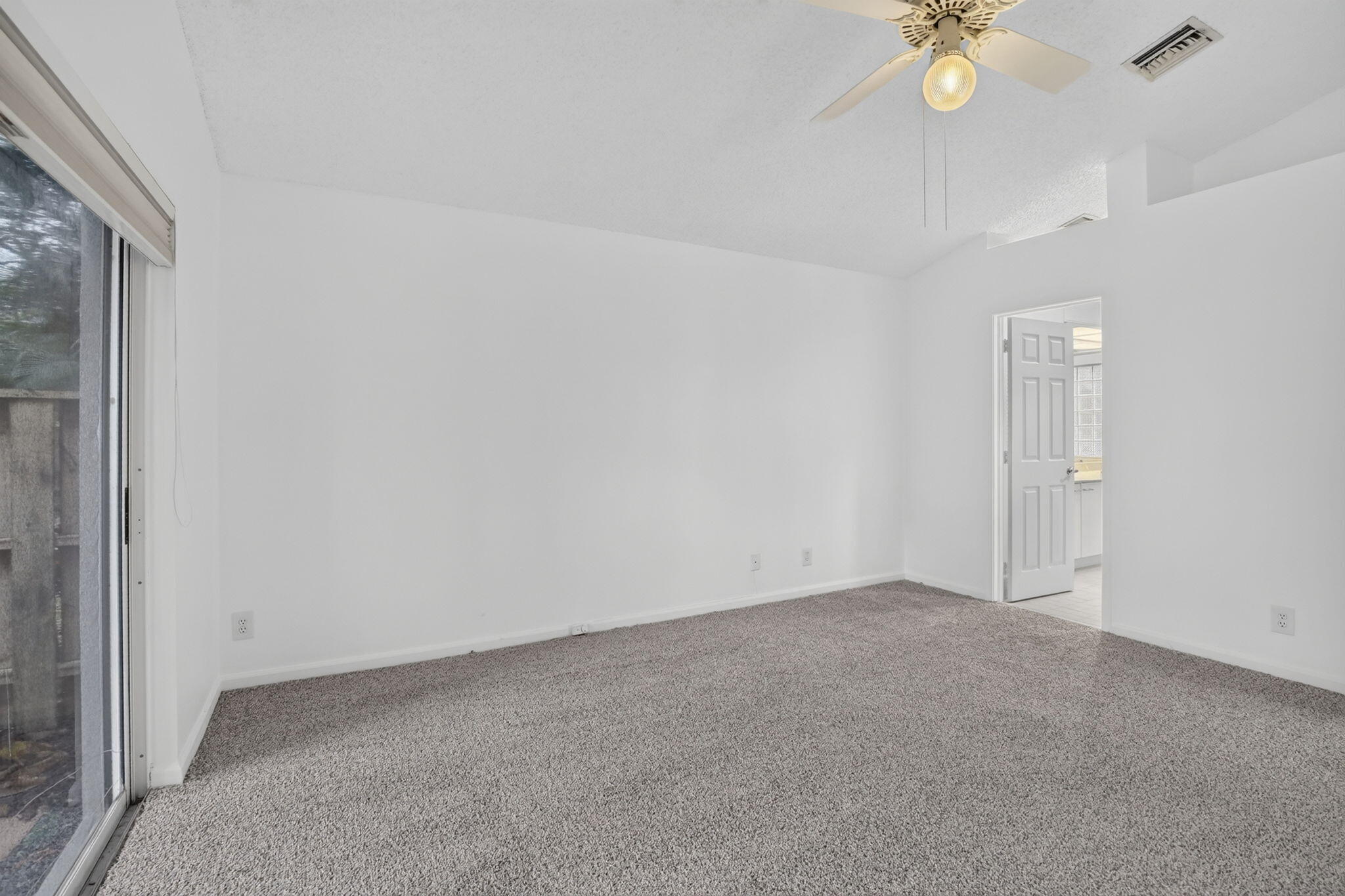 10124 Nw 4th Street Property Photo 24