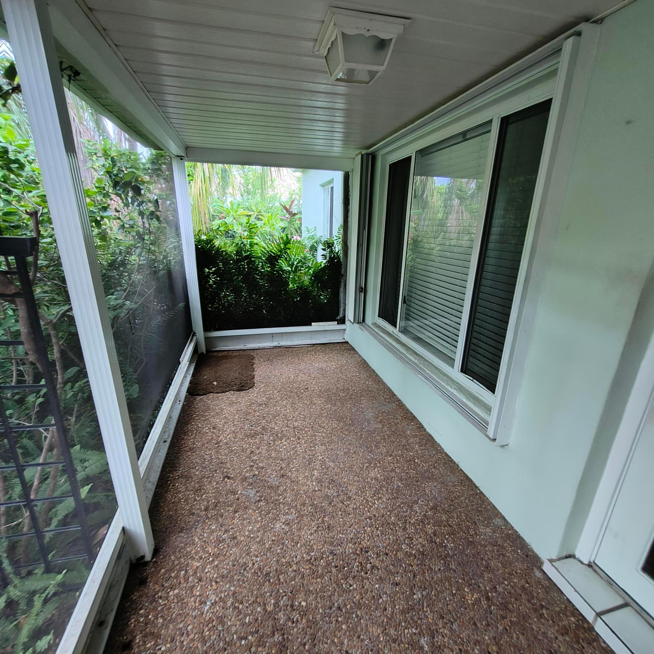 5631 Ne 5th Terrace Property Photo 3