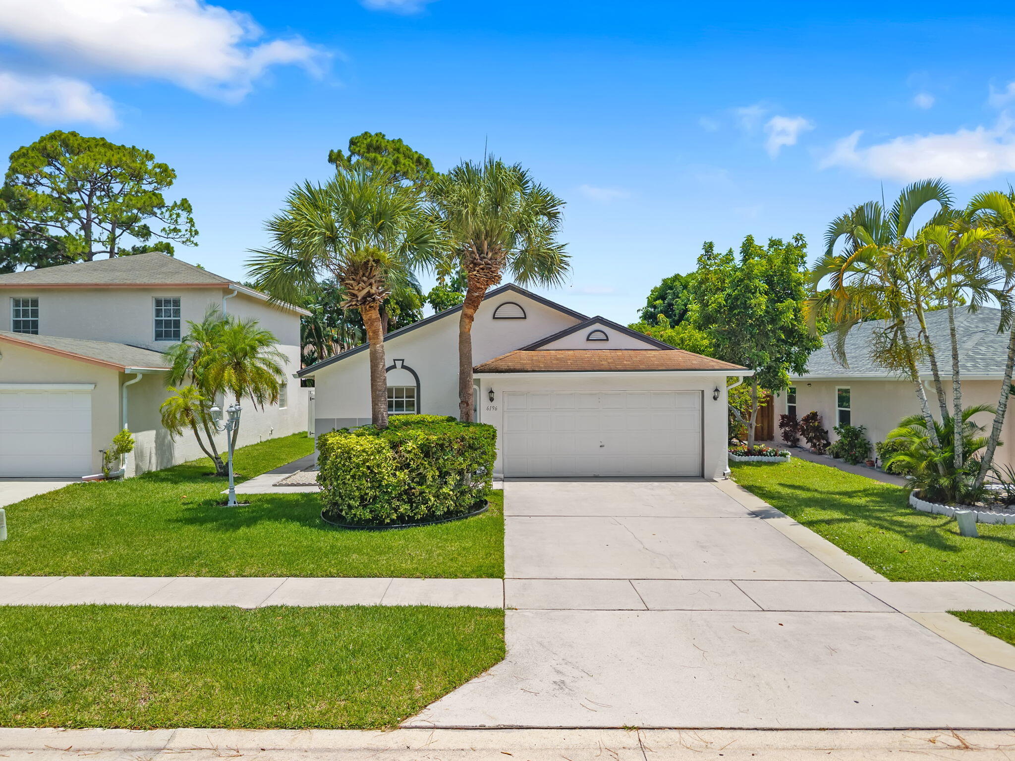 6196 Azalea Circle Property Photo 1