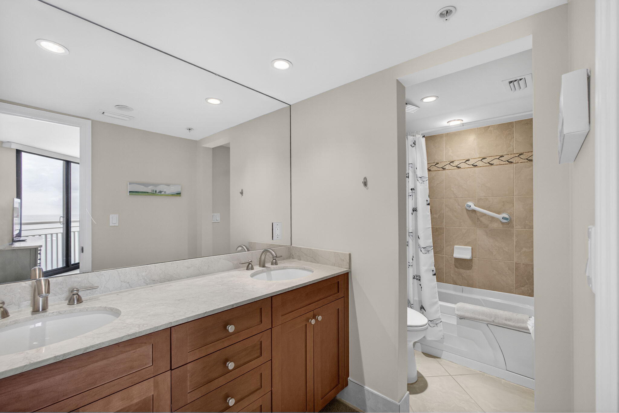 3000 N Ocean Avenue Property Photo 27