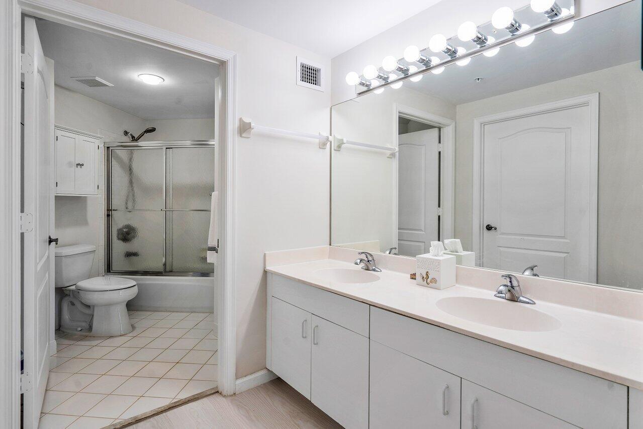 300 Uno Lago Drive 304 Property Photo 16