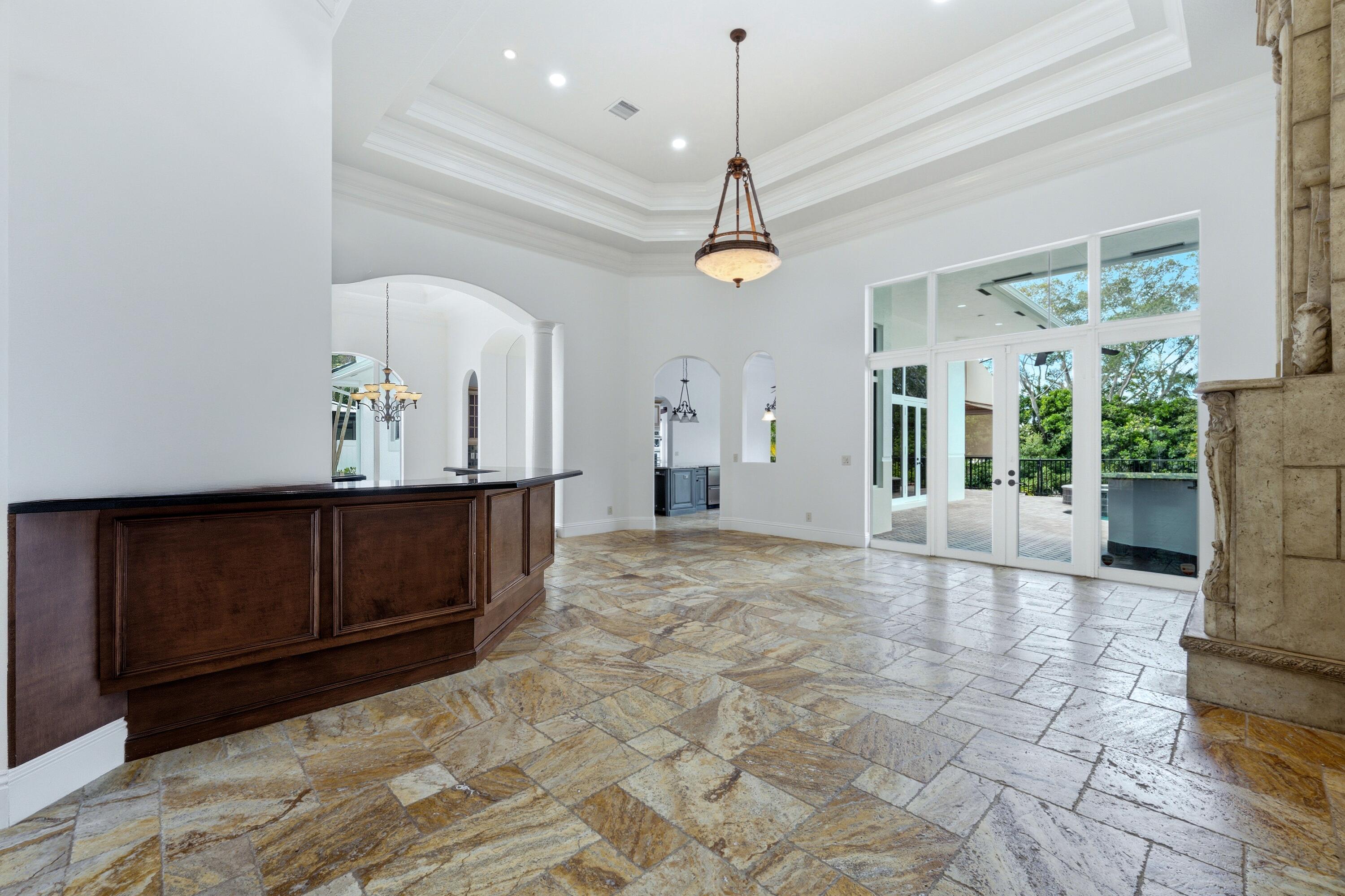 608 Inlet Road Property Photo 9