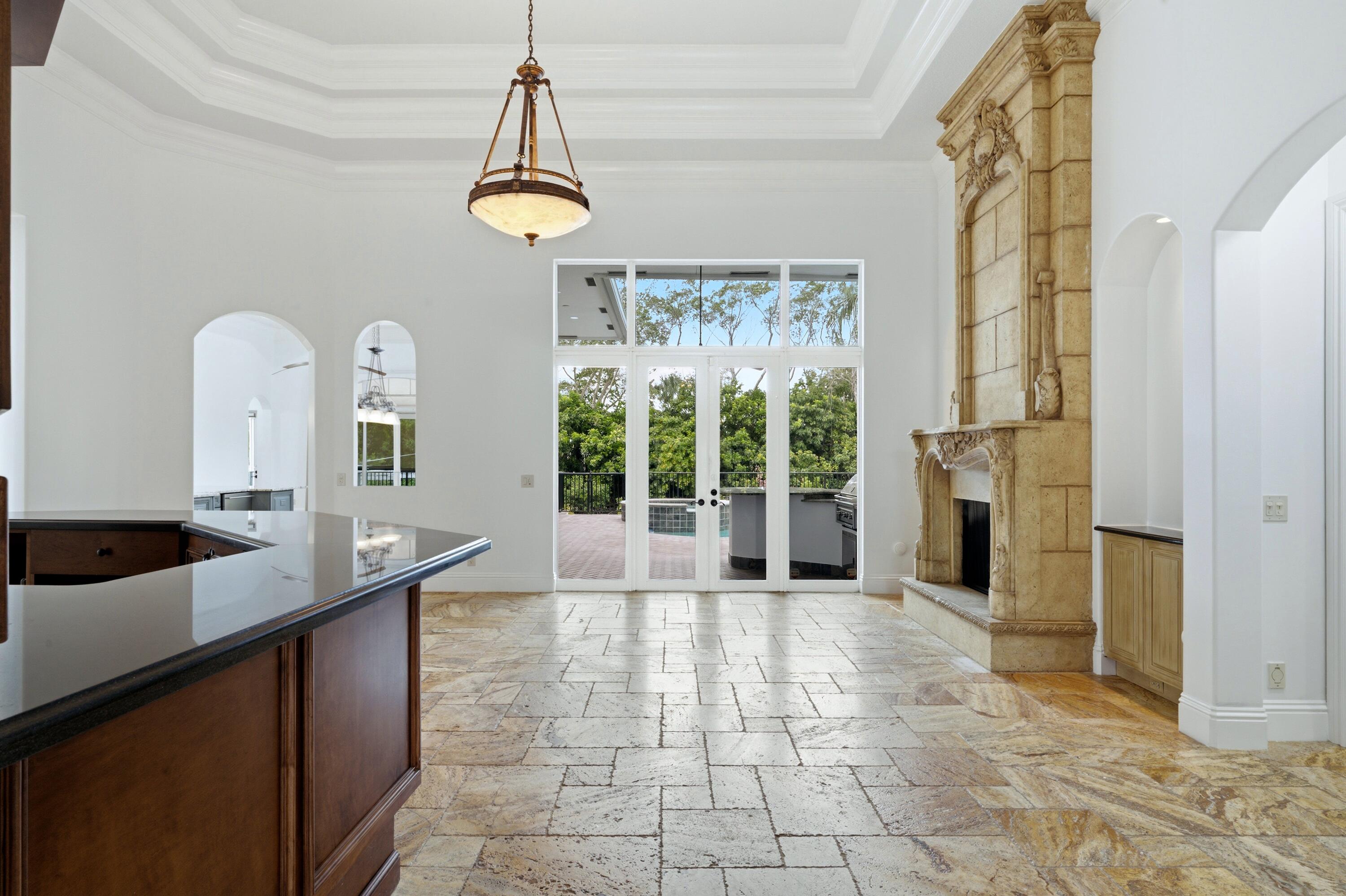608 Inlet Road Property Photo 11
