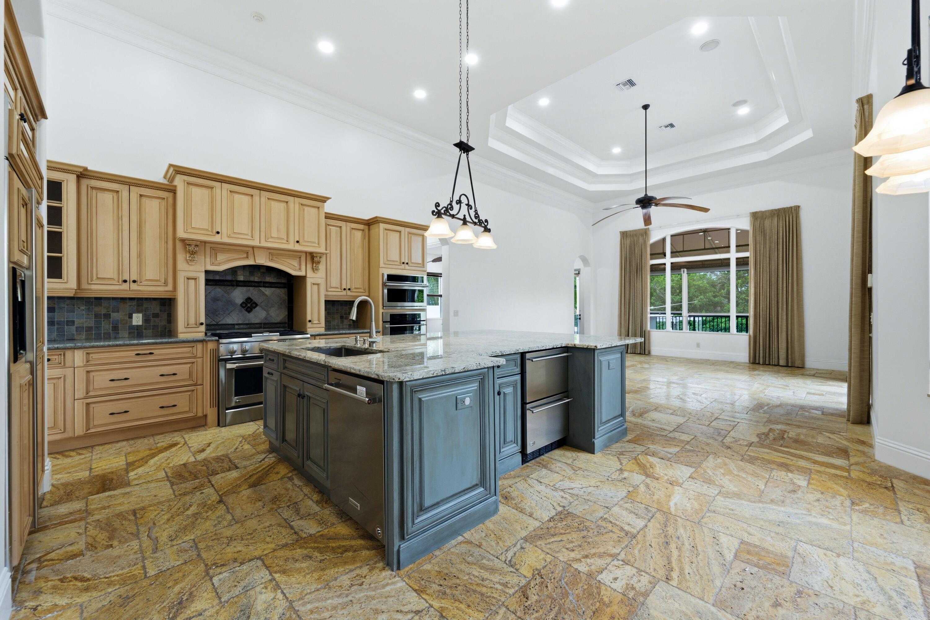608 Inlet Road Property Photo 16