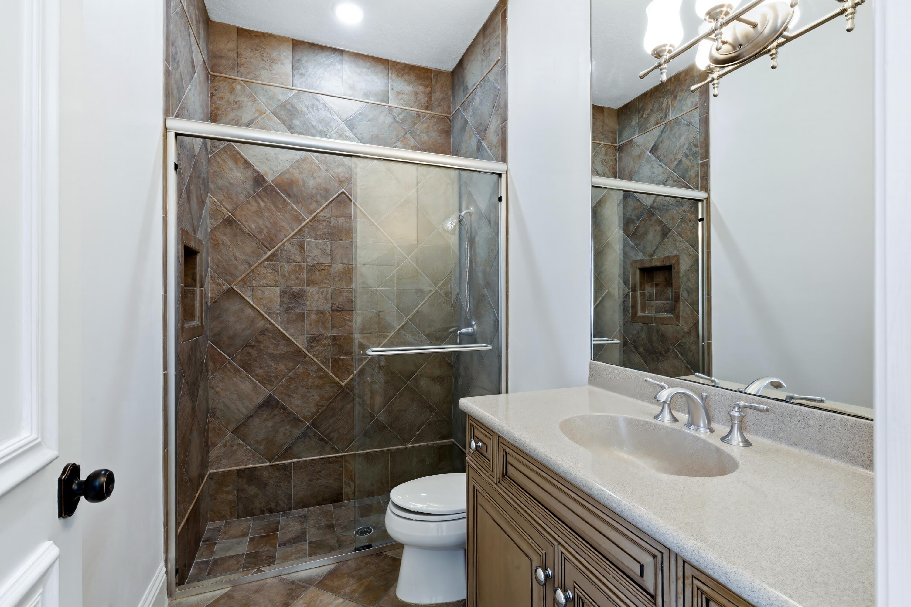 608 Inlet Road Property Photo 27