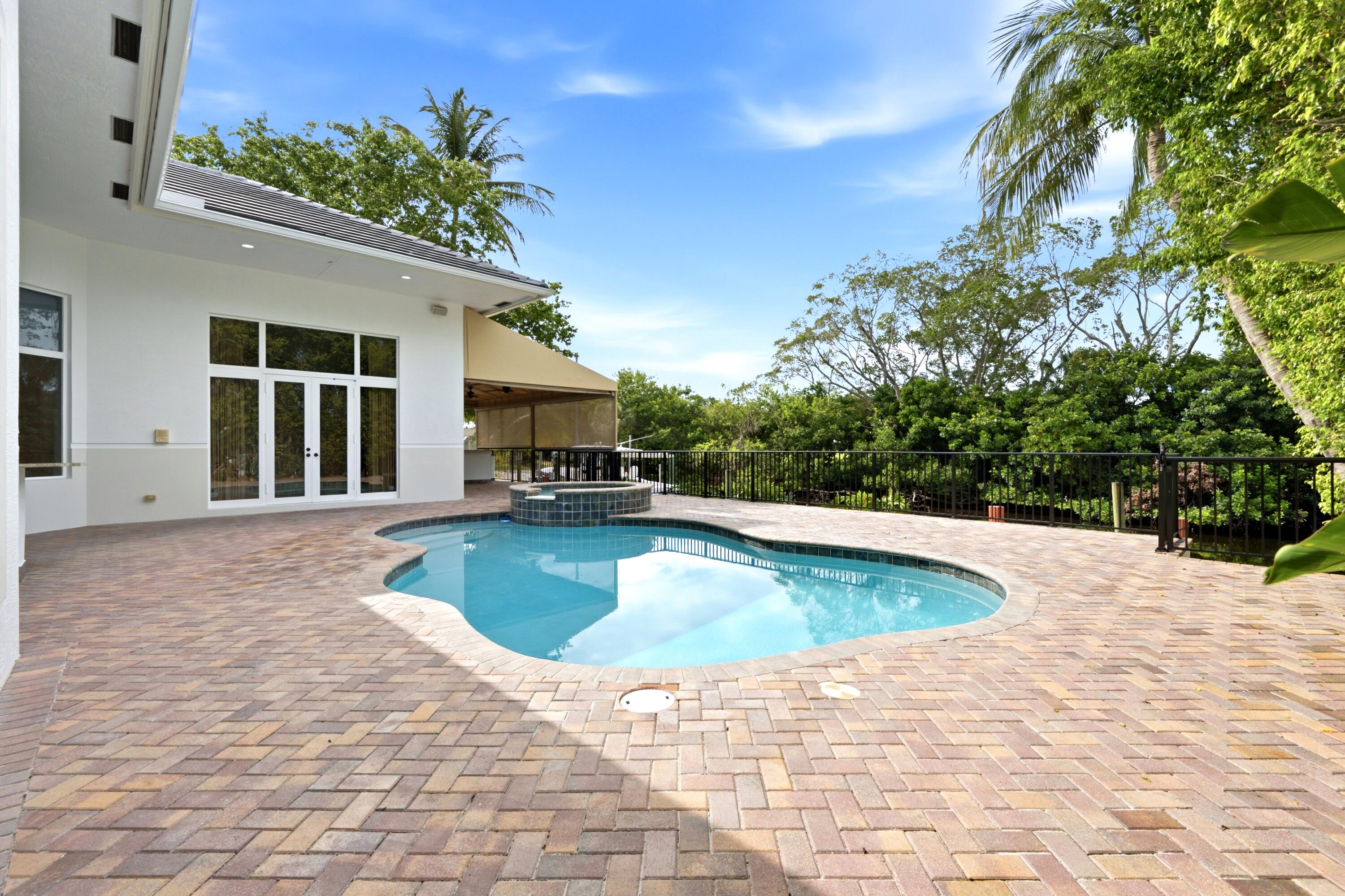 608 Inlet Road Property Photo 39