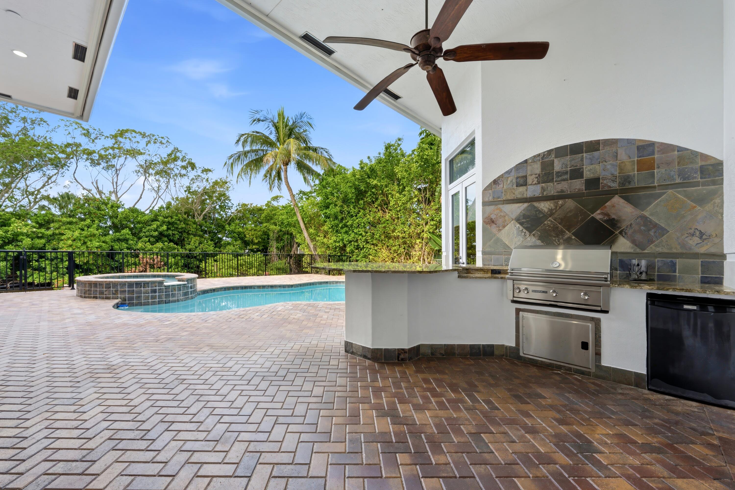 608 Inlet Road Property Photo 40