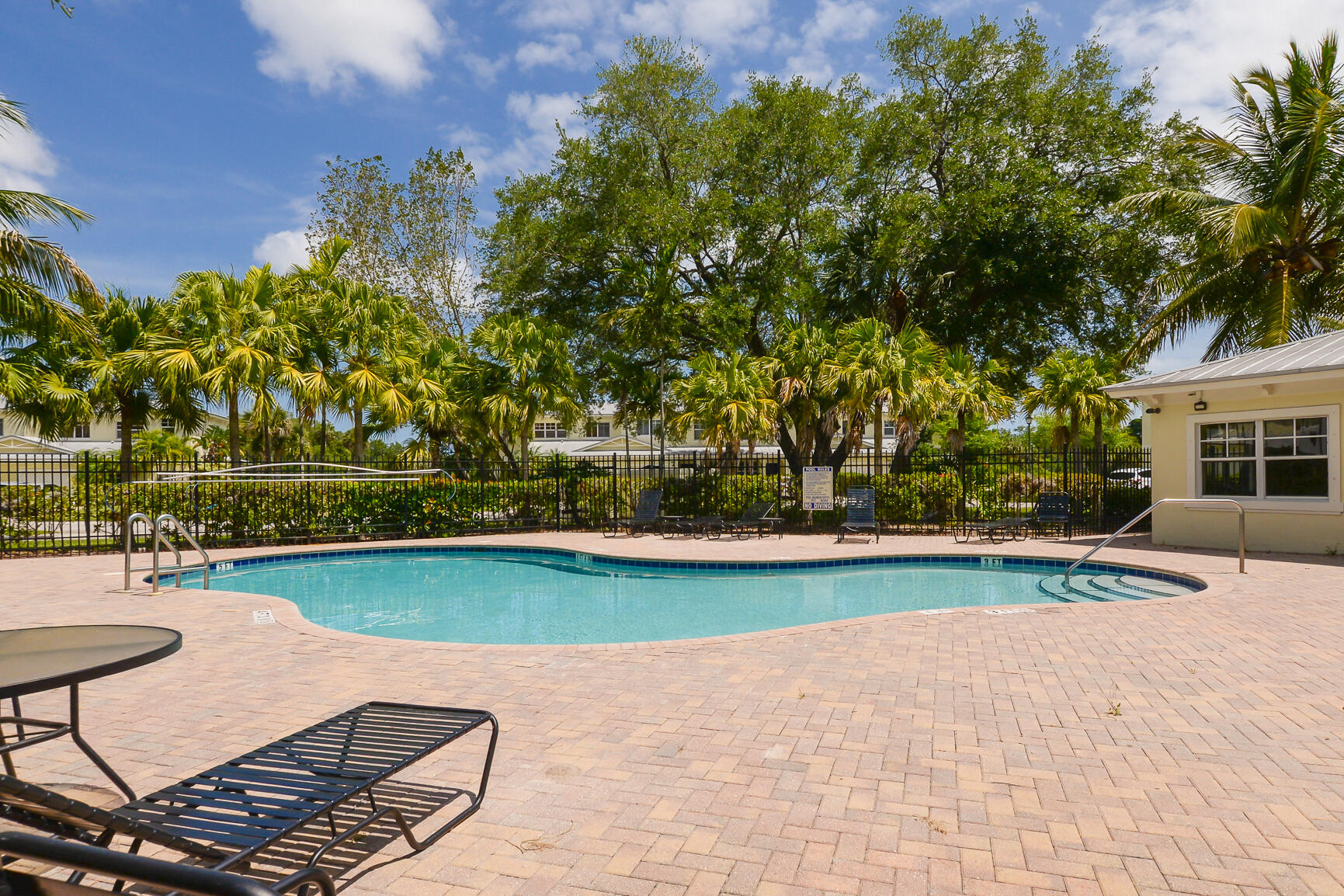 3902 Sabal Way Property Photo 2